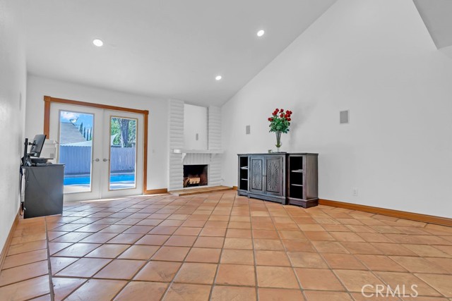 Orange, California, 92869, United States, 4 Bedrooms Bedrooms, ,2 BathroomsBathrooms,Residential,For Sale,1937411