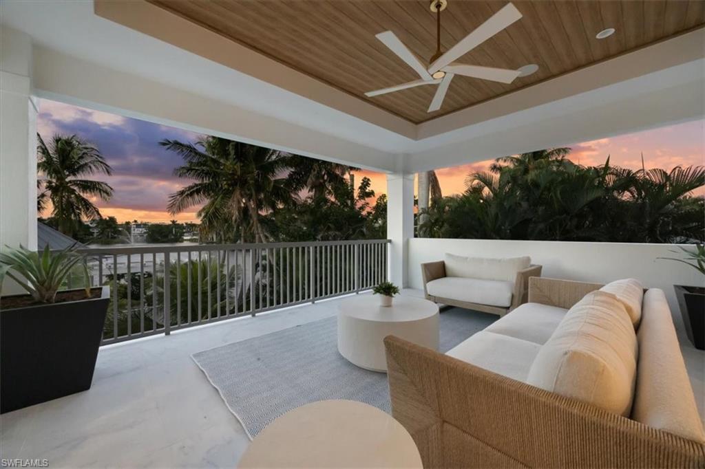 Naples, Florida, 34102, United States, 4 Bedrooms Bedrooms, ,6 BathroomsBathrooms,Residential,For Sale,1987557