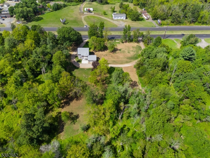 Readington Twp., New Jersey, 08853, United States, 3 Bedrooms Bedrooms, ,3 BathroomsBathrooms,Residential,For Sale,1939068