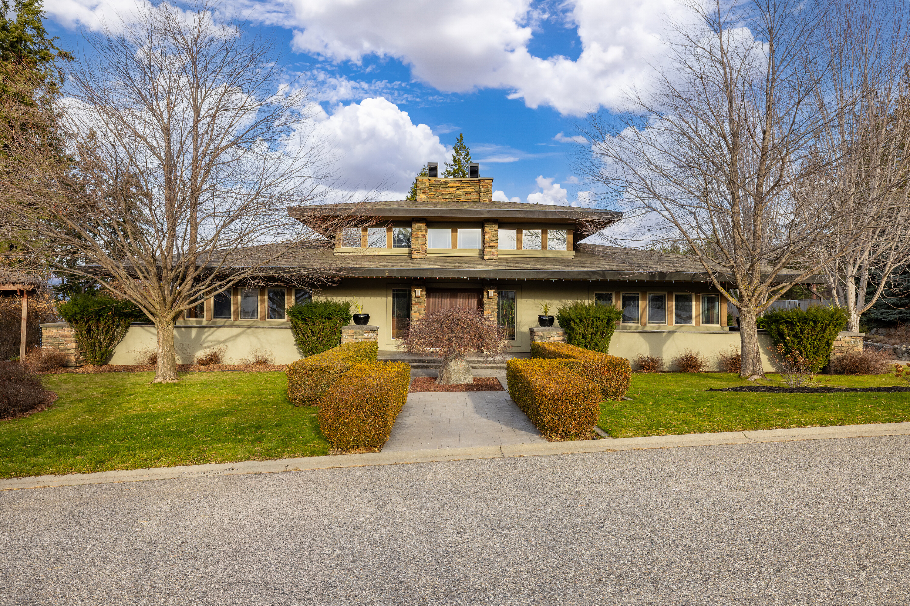 80-10726 Nighthawk Road