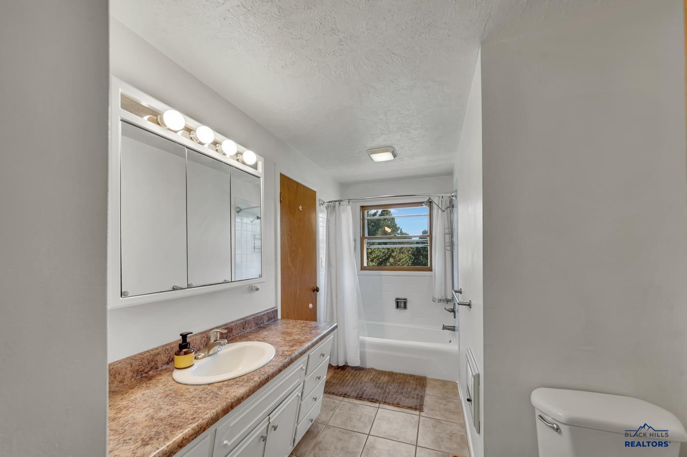 Black Hawk, South Dakota, 57718, United States, 4 Bedrooms Bedrooms, ,2 BathroomsBathrooms,Residential,For Sale,1997347