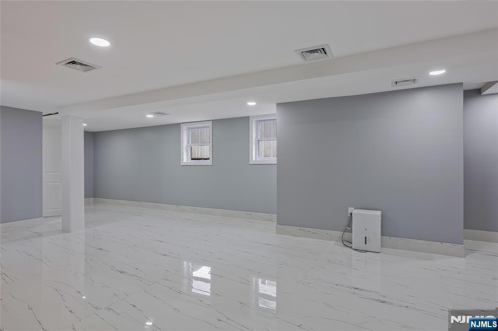 Garfield, New Jersey, 07026, United States, 4 Bedrooms Bedrooms, ,3 BathroomsBathrooms,Residential,For Sale,1964912