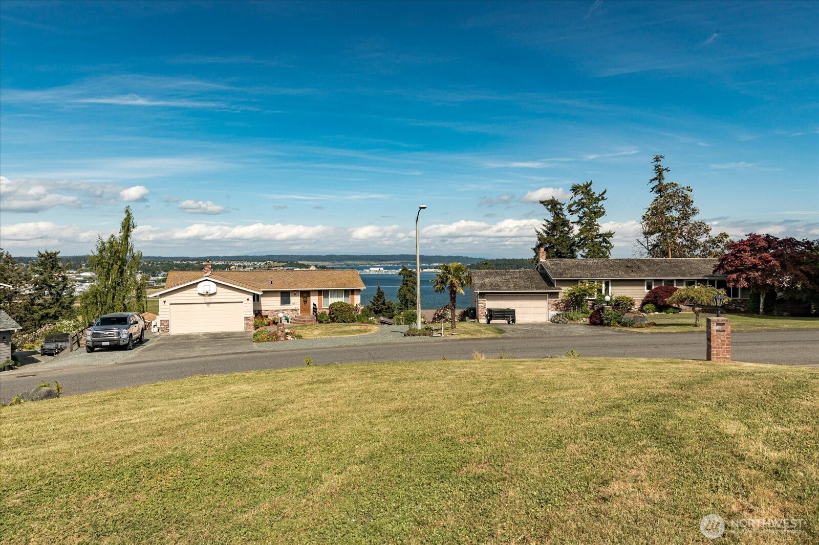 Oak Harbor, Washington, 98277, United States, 3 Bedrooms Bedrooms, ,2 BathroomsBathrooms,Residential,For Sale,1996156