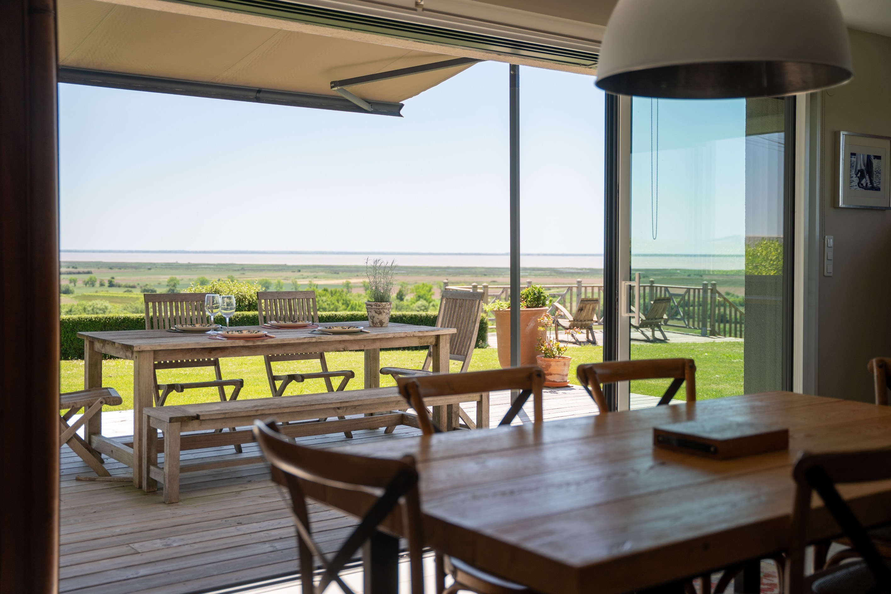  FLOIRAC – EXCEPTIONAL CONTEMPORARY VILLA WITH PANORAMIC ESTUARY VIEWS - 物件實景