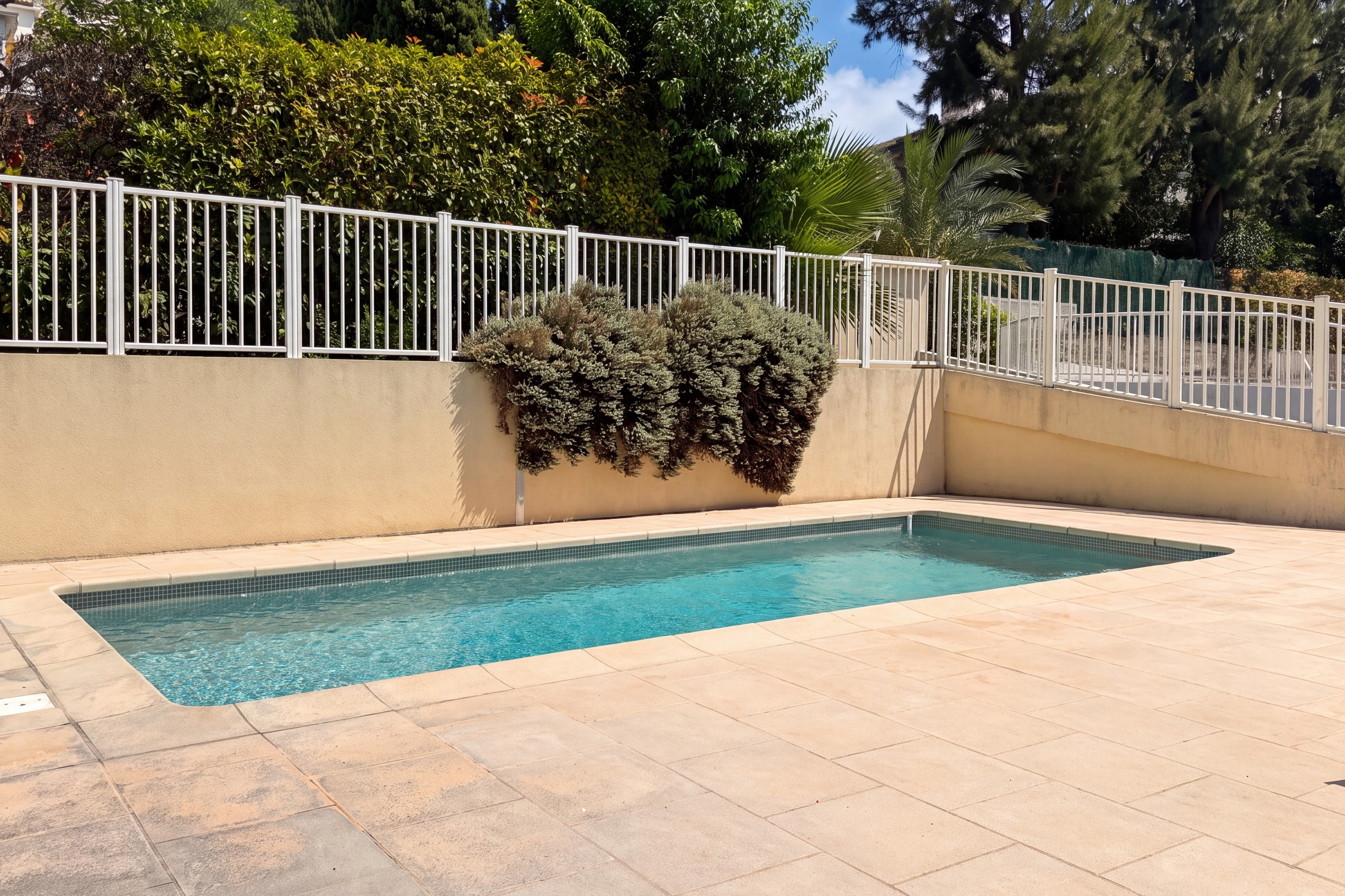  Cannes La Californie, one bedroom apartment with south facing terrace and garden - 物件實景