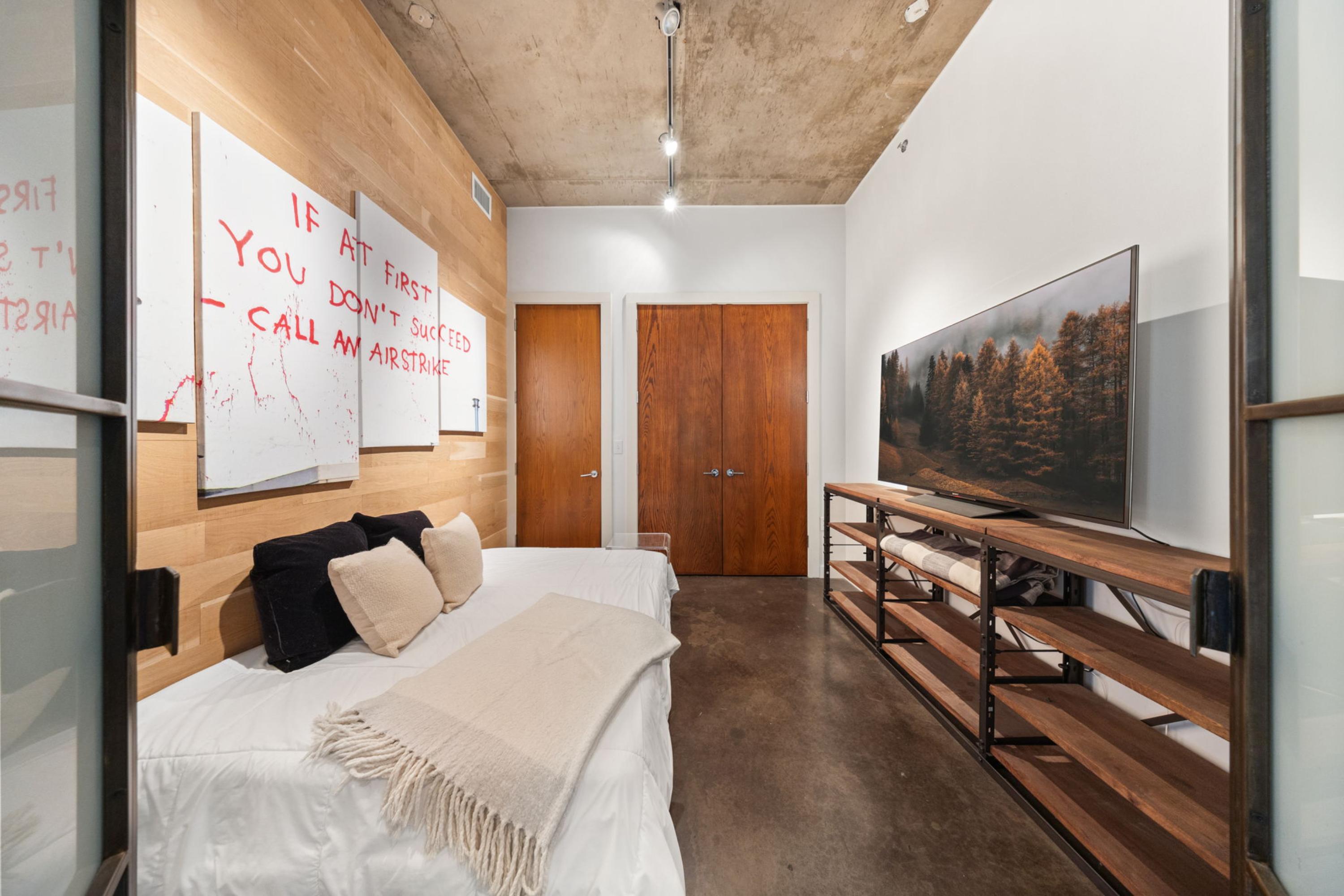  Industrial Sophistication Meets Boutique Loft Living in Downtown Dallas - 物件實景