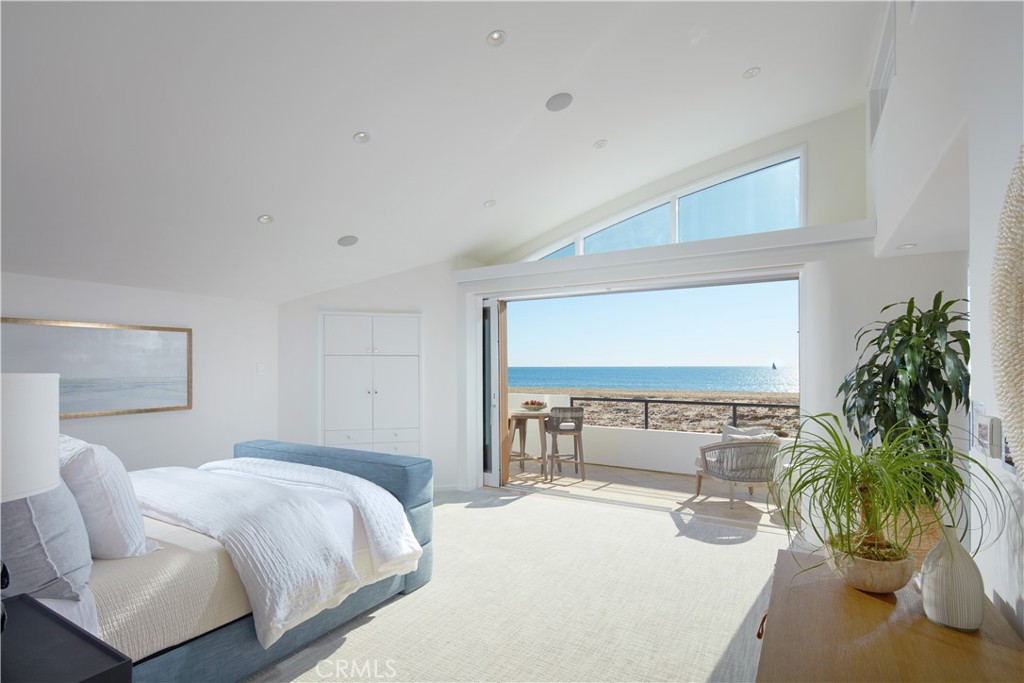 Newport Beach, California, 92661, United States, 7 Bedrooms Bedrooms, ,11 BathroomsBathrooms,Residential,For Sale,1877101