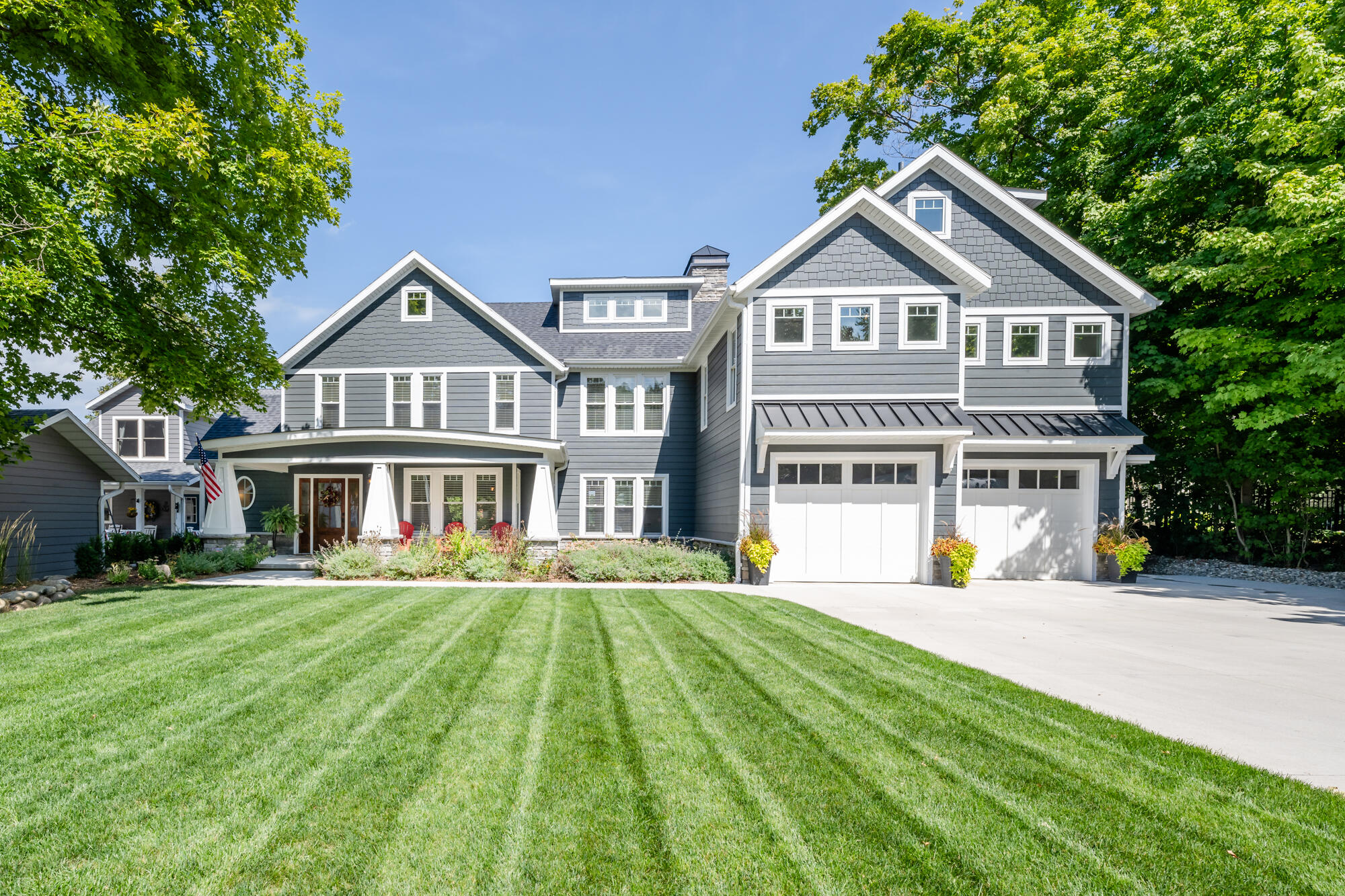 Coloma, Michigan, 49038, United States, 4 Bedrooms Bedrooms, ,6 BathroomsBathrooms,Residential,For Sale,1822414
