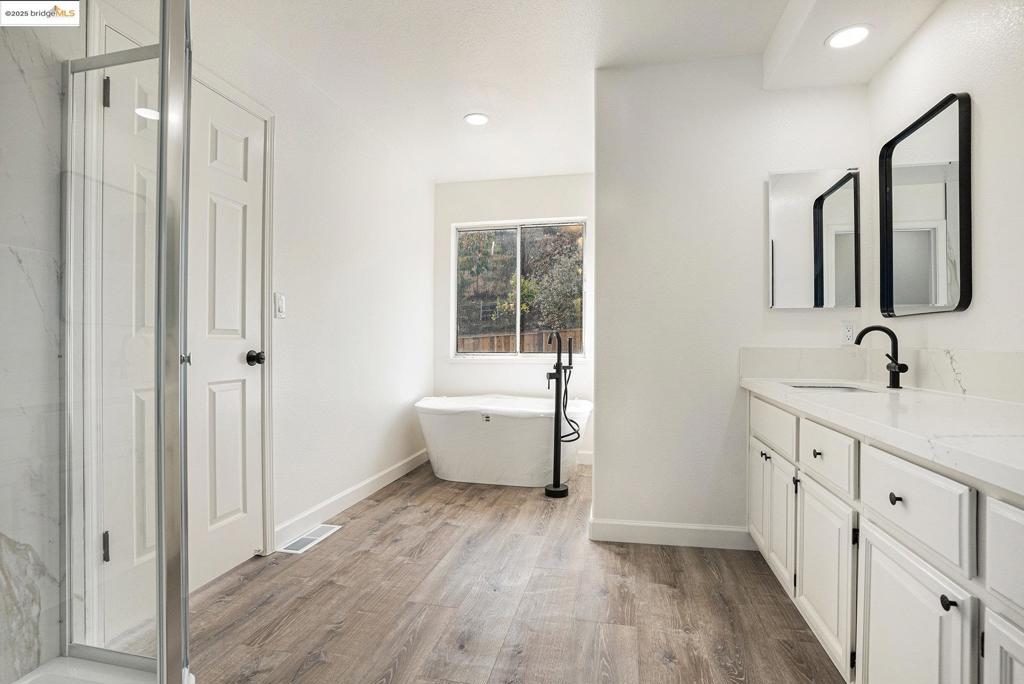 Richmond, California, 94803, United States, 4 Bedrooms Bedrooms, ,3 BathroomsBathrooms,Residential,For Sale,1979609