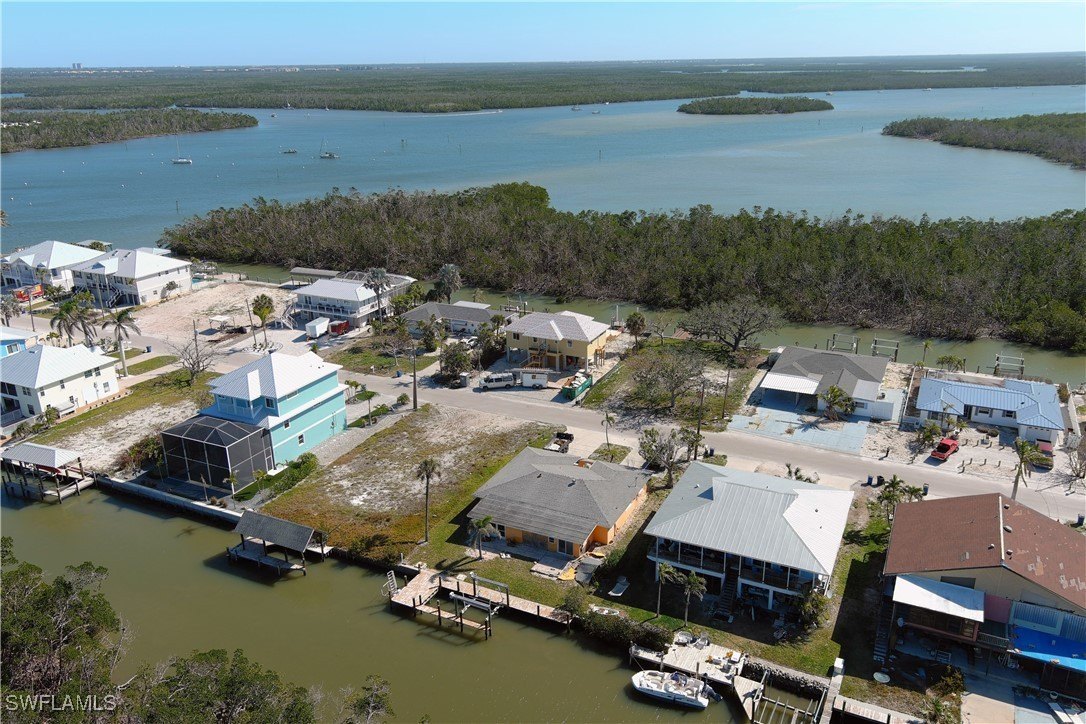 Fort Myers Beach, Florida, 33931, United States, 4 Bedrooms Bedrooms, ,4 BathroomsBathrooms,Residential,For Sale,1899950