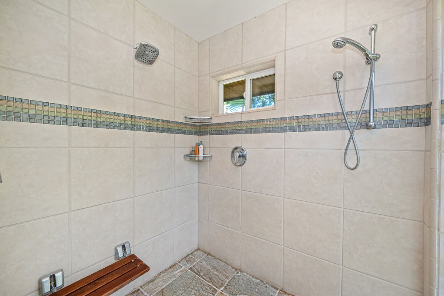  6645 Garden Highway, Sacramento, CA 95837 - 物件實景