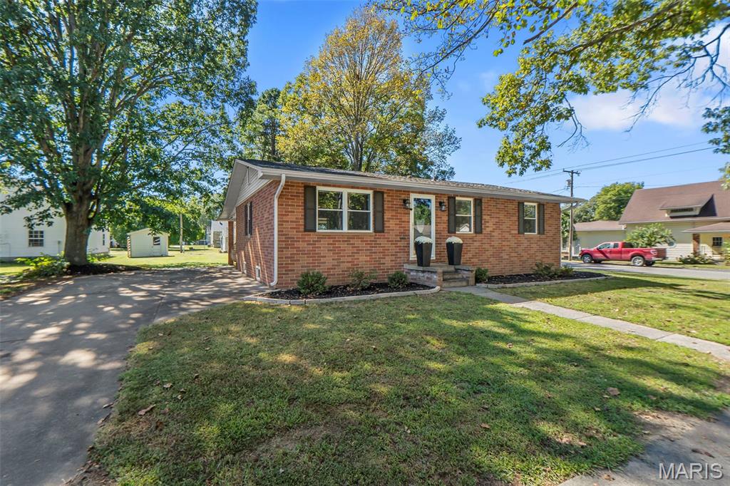 Gray Ave, Chaffee, MO 63740 #1
