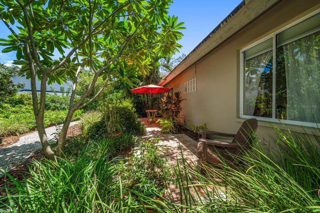 Dunedin, Florida, 34698, United States, 4 Bedrooms Bedrooms, ,3 BathroomsBathrooms,Residential,For Sale,1995790