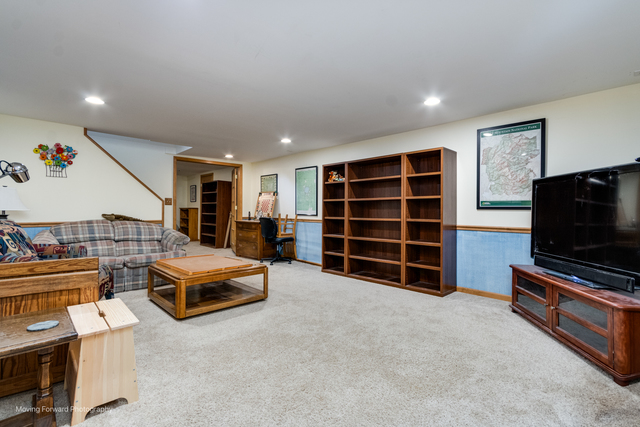 Algonquin, Illinois, 60102, United States, 4 Bedrooms Bedrooms, ,Residential,For Sale,1978319