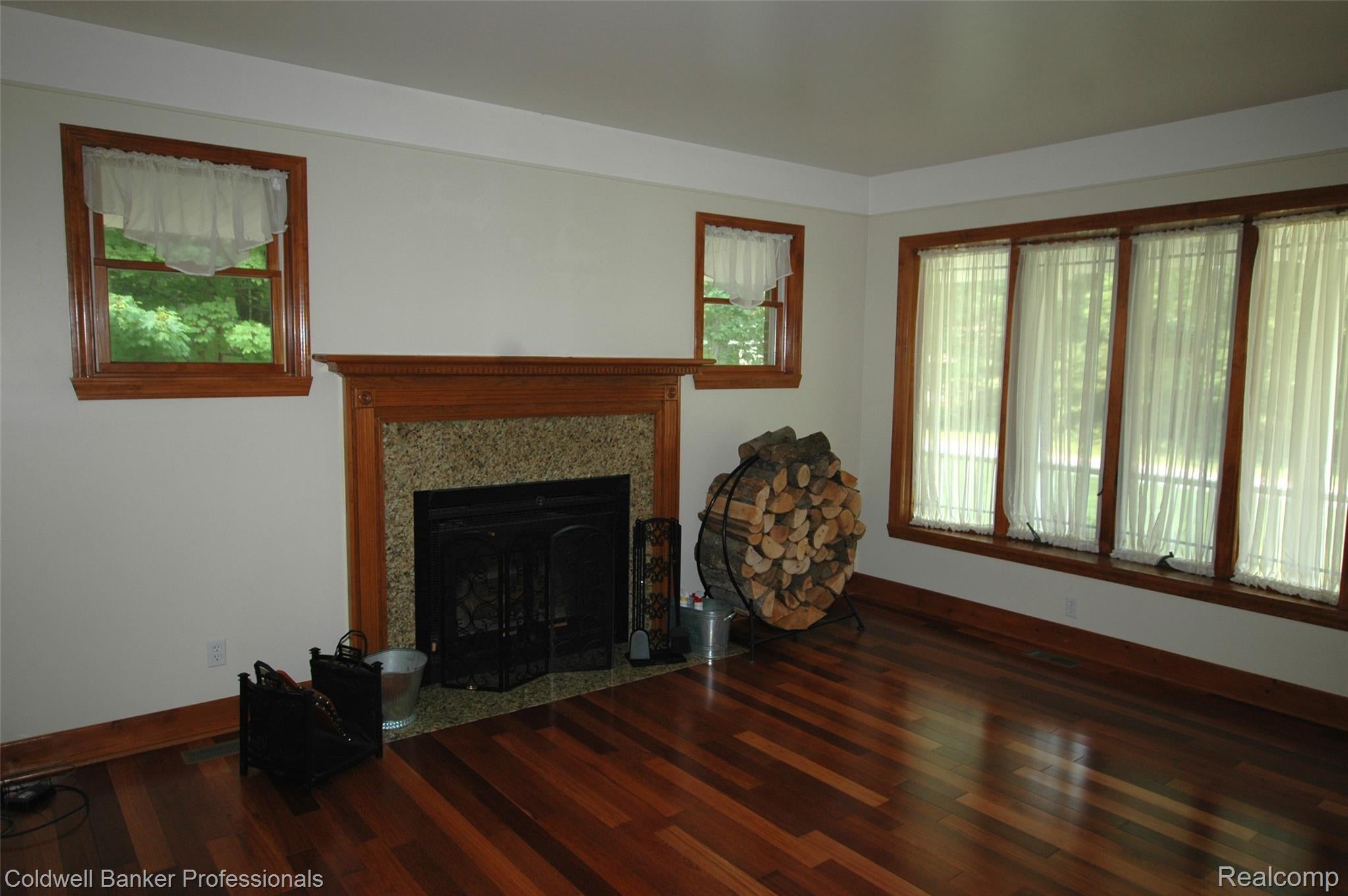 Alger, Michigan, 48610, United States, 3 Bedrooms Bedrooms, ,3 BathroomsBathrooms,Residential,For Sale,1907543
