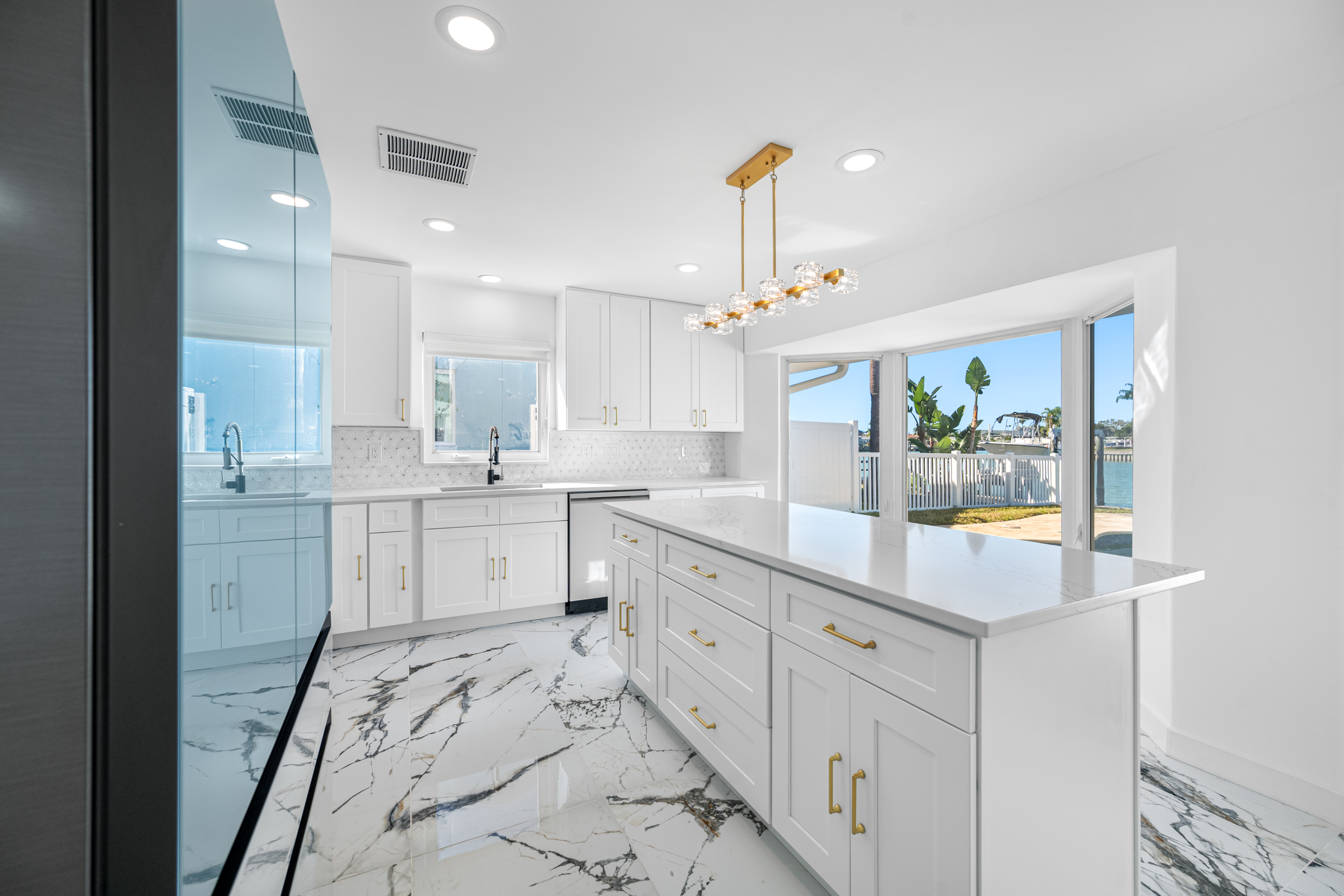 Treasure Island, Florida, 33706, United States, 3 Bedrooms Bedrooms, ,2 BathroomsBathrooms,Residential,For Sale,1990386