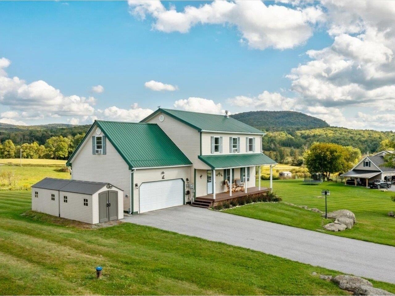 Fletcher, Vermont, 05444, United States, 4 Bedrooms Bedrooms, ,2 BathroomsBathrooms,Residential,For Sale,1950102