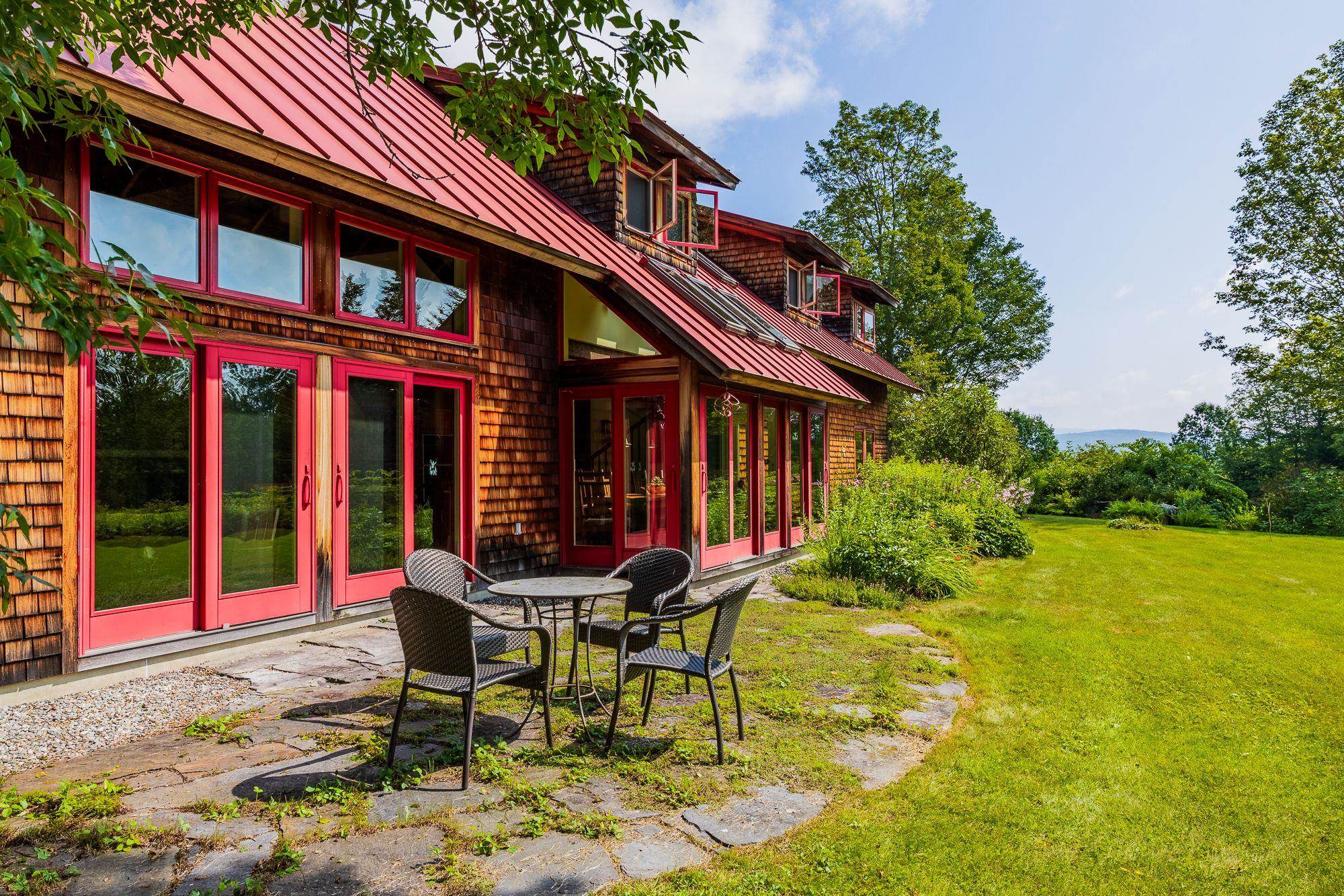 Orford, New Hampshire, 03777, United States, 3 Bedrooms Bedrooms, ,3 BathroomsBathrooms,Residential,For Sale,1908853