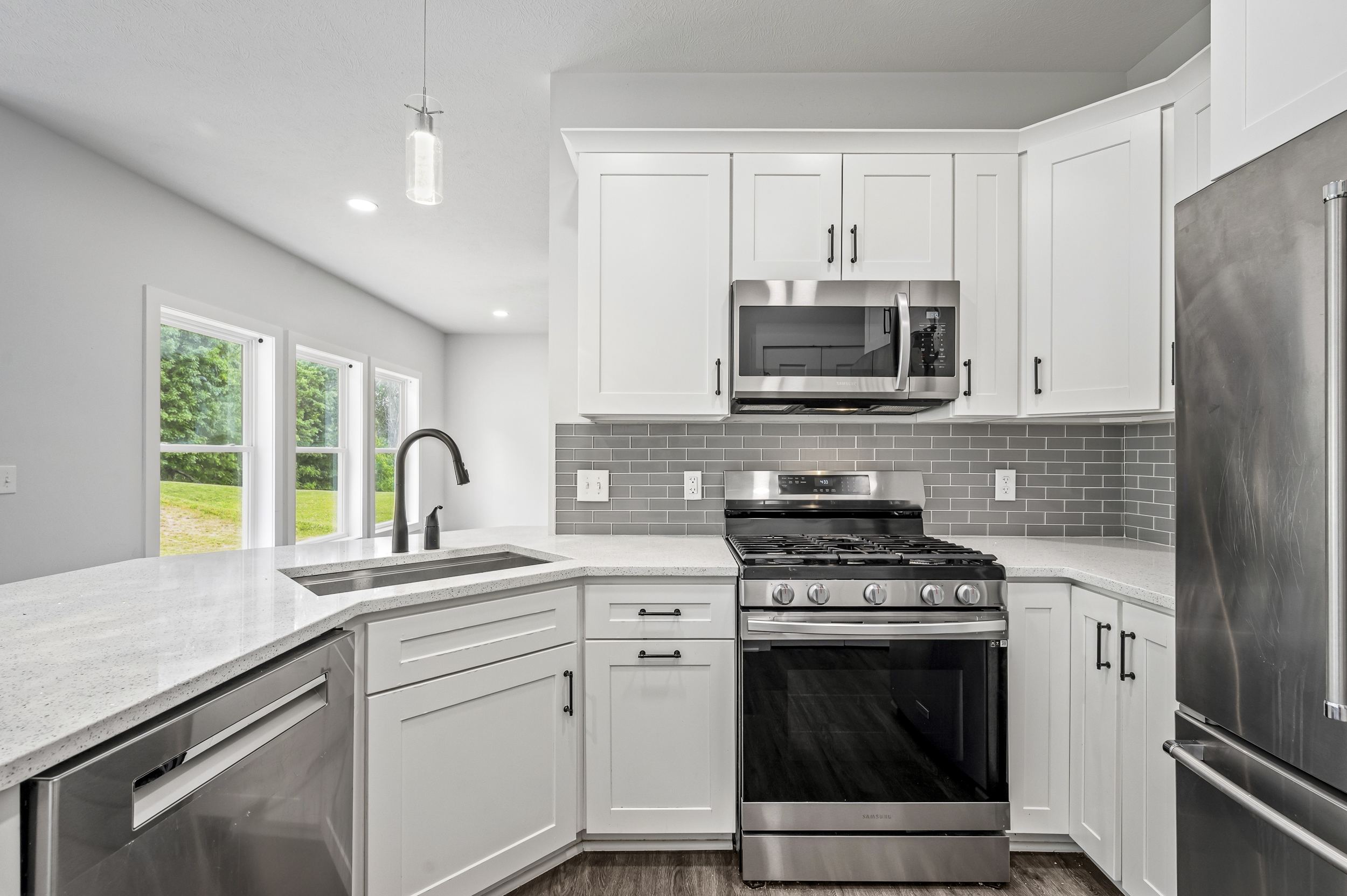  2418 Wheatland Circle, Delmont, PA 15626 - 物件實景