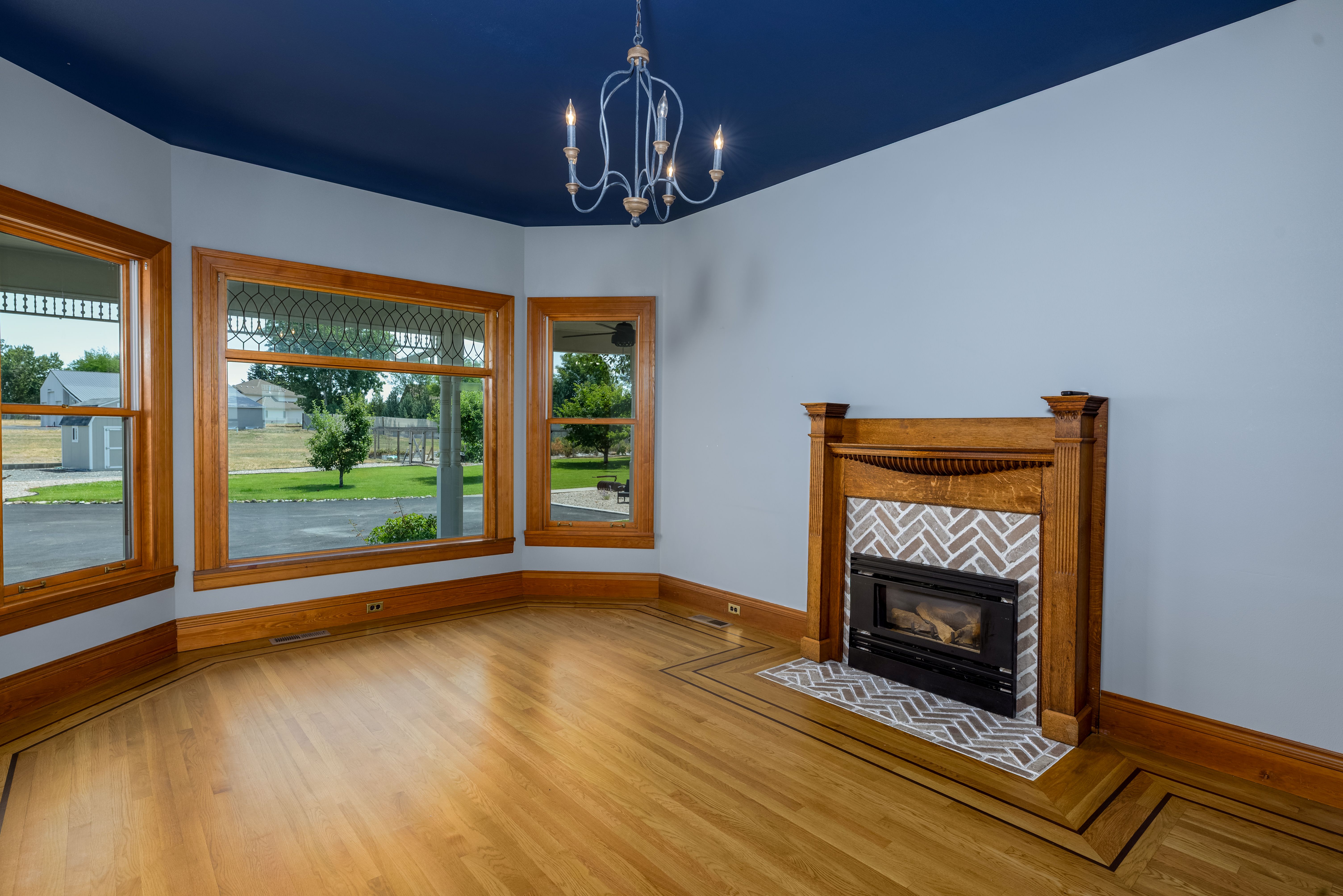 Moses Lake, Washington, 98837, United States, 3 Bedrooms Bedrooms, ,3 BathroomsBathrooms,Residential,For Sale,1980508