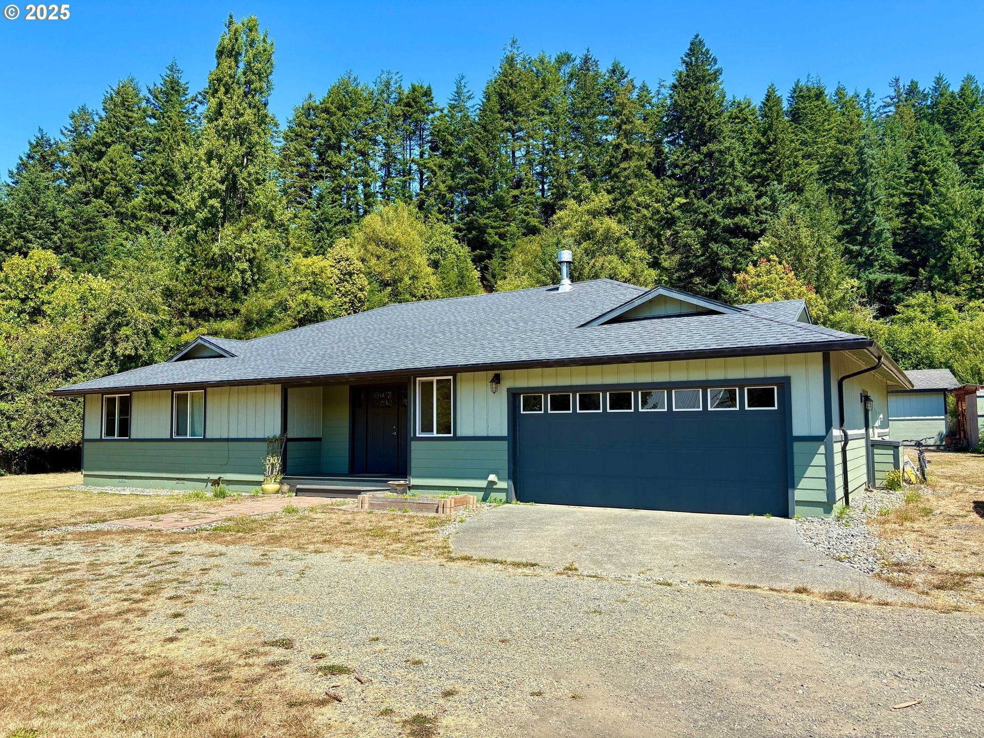 Gold Beach, Oregon, 97444, United States, 4 Bedrooms Bedrooms, ,3 BathroomsBathrooms,Residential,For Sale,1978600
