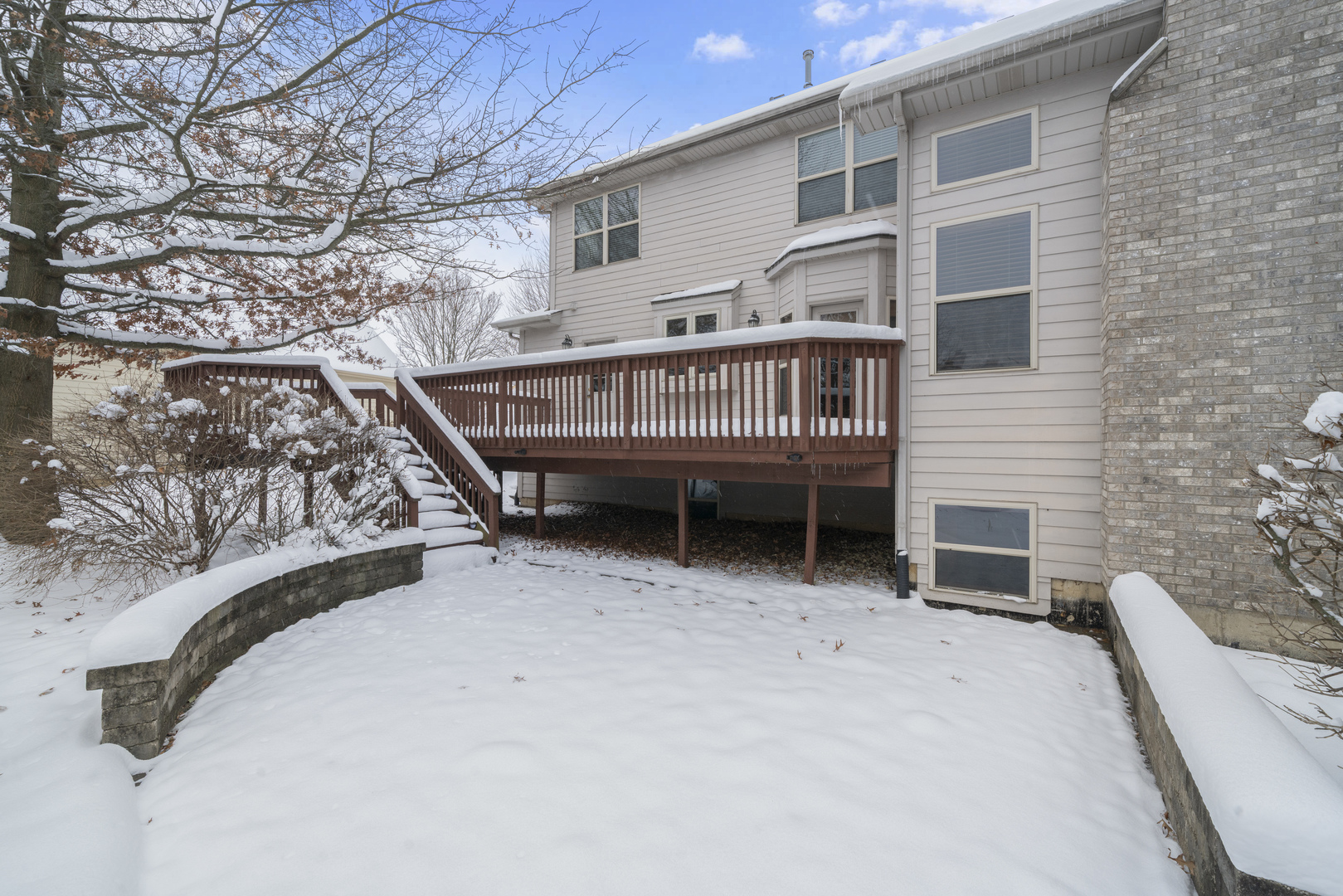 Sugar Grove, Illinois, 60554, United States, 4 Bedrooms Bedrooms, ,4 BathroomsBathrooms,Residential,For Sale,2003228