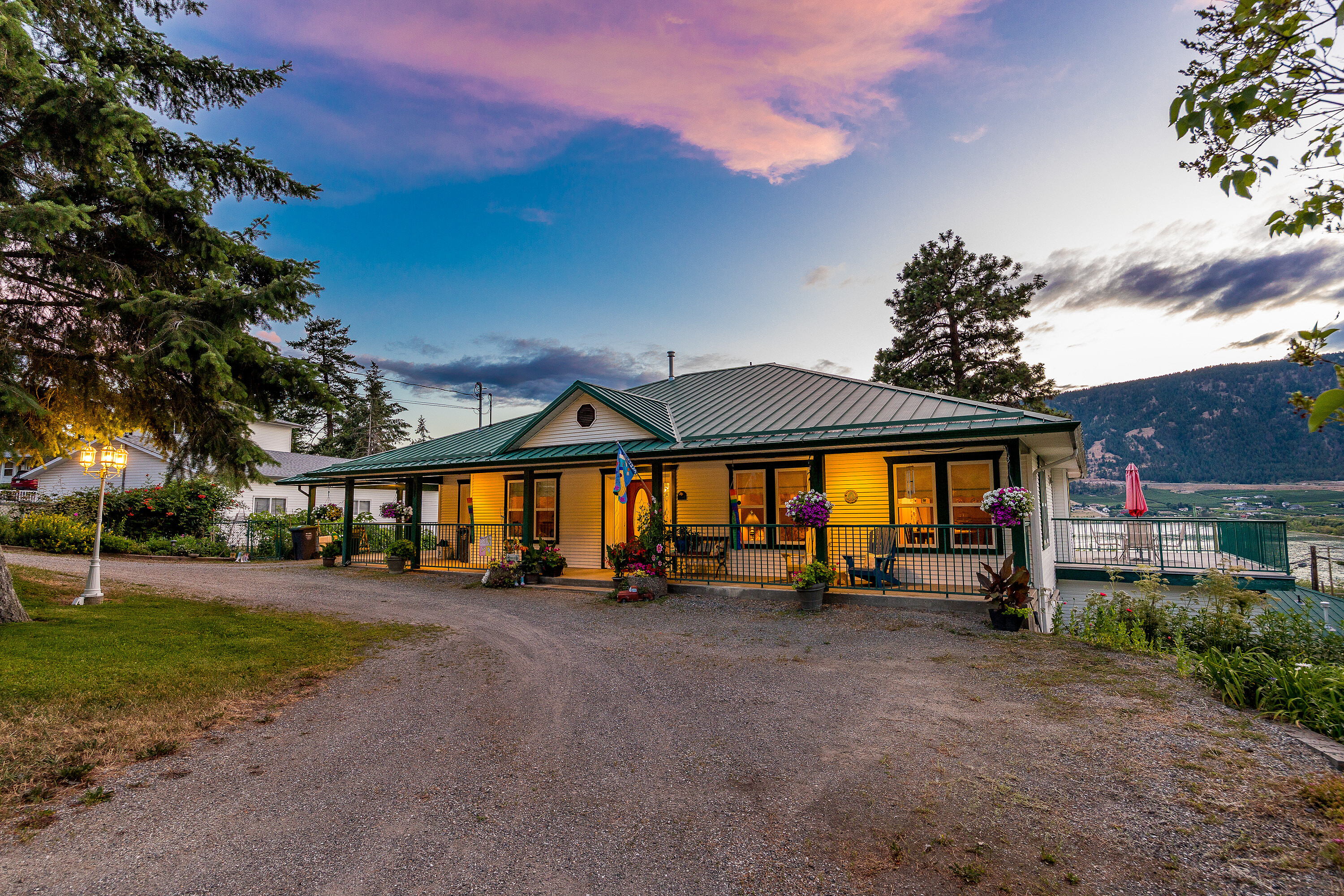 Charming Lakeview Rancher - 物件實景