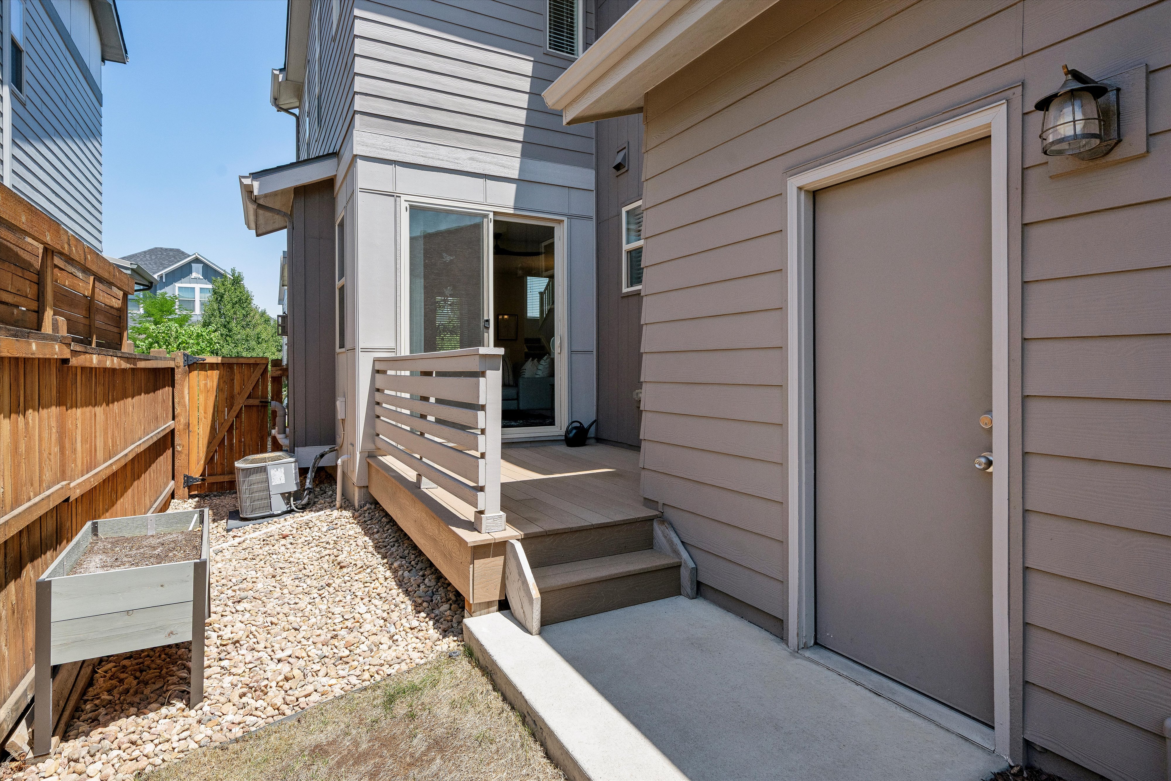  Inviting two-story single family duplex - 物件實景
