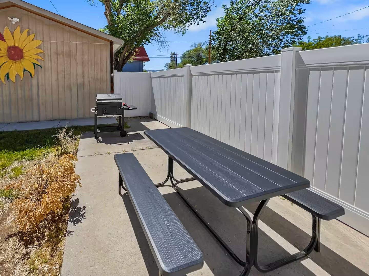Grand Junction, Colorado, 81501, United States, 8 Bedrooms Bedrooms, ,3 BathroomsBathrooms,Residential,For Sale,1908263