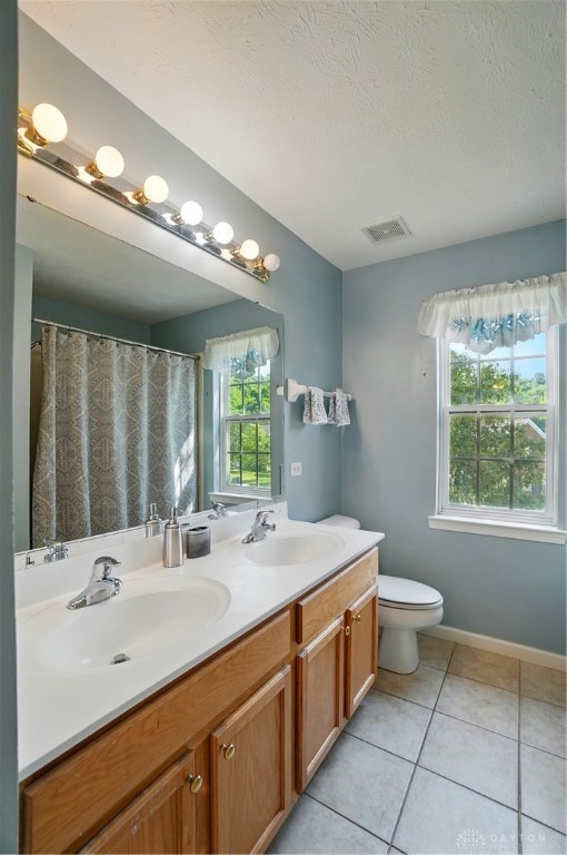 Beavercreek, Ohio, 45431, United States, 5 Bedrooms Bedrooms, ,4 BathroomsBathrooms,Residential,For Sale,1942166