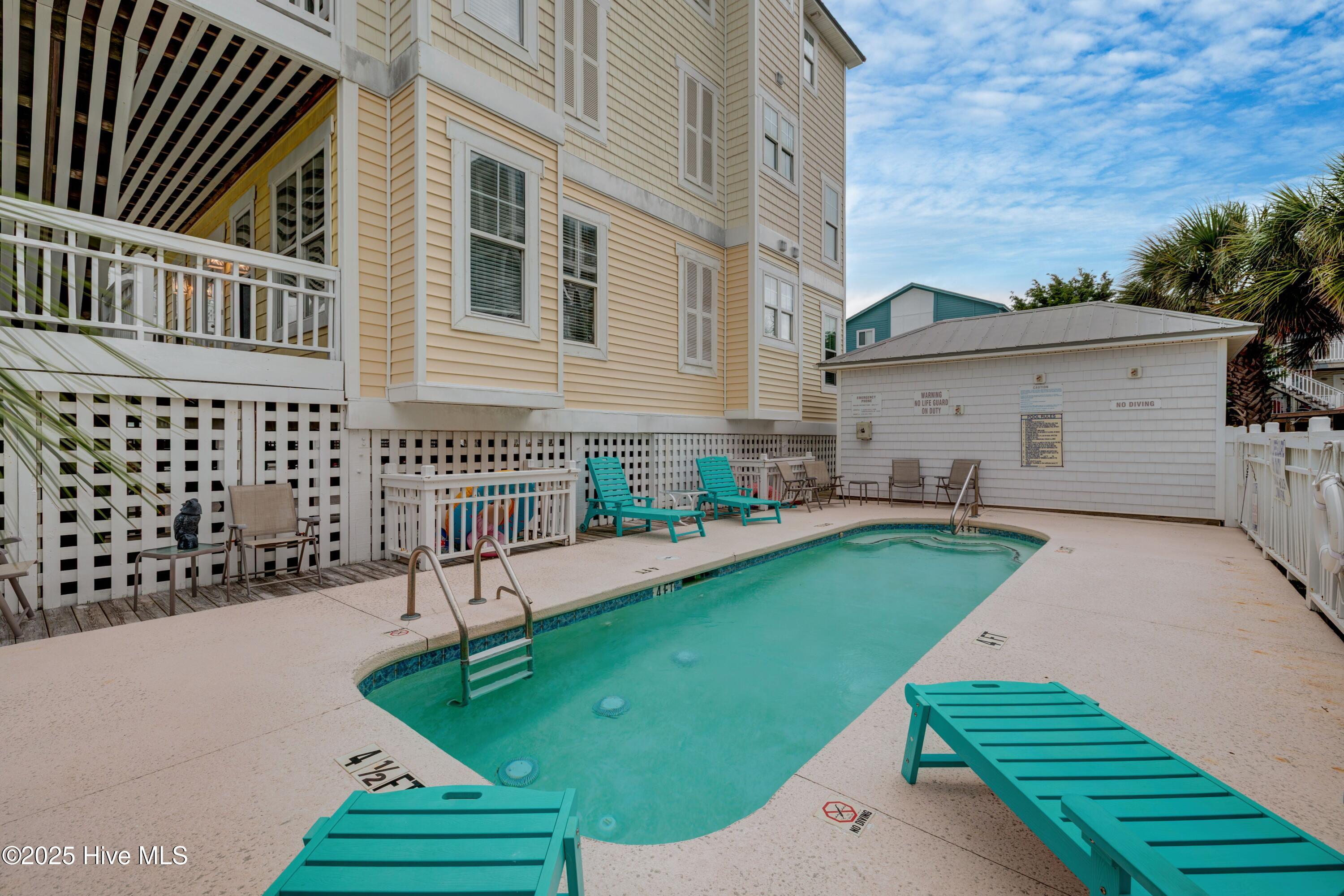 Carolina Beach, North Carolina, 28428, United States, 4 Bedrooms Bedrooms, ,4 BathroomsBathrooms,Residential,For Sale,1918468