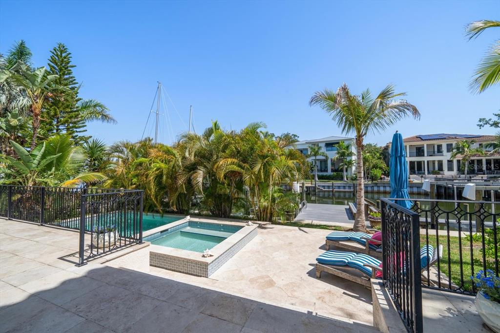 Tampa, Florida, 33606, United States, 5 Bedrooms Bedrooms, ,4 BathroomsBathrooms,Residential,For Sale,1827015