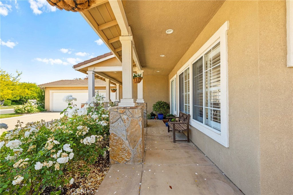 Murrieta, California, 92562, United States, 5 Bedrooms Bedrooms, ,3 BathroomsBathrooms,Residential,For Sale,1837849