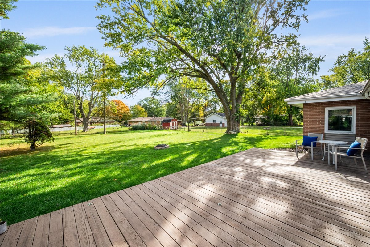 Prospect Heights, Illinois, 60070, United States, 4 Bedrooms Bedrooms, ,2 BathroomsBathrooms,Residential,For Sale,1968639