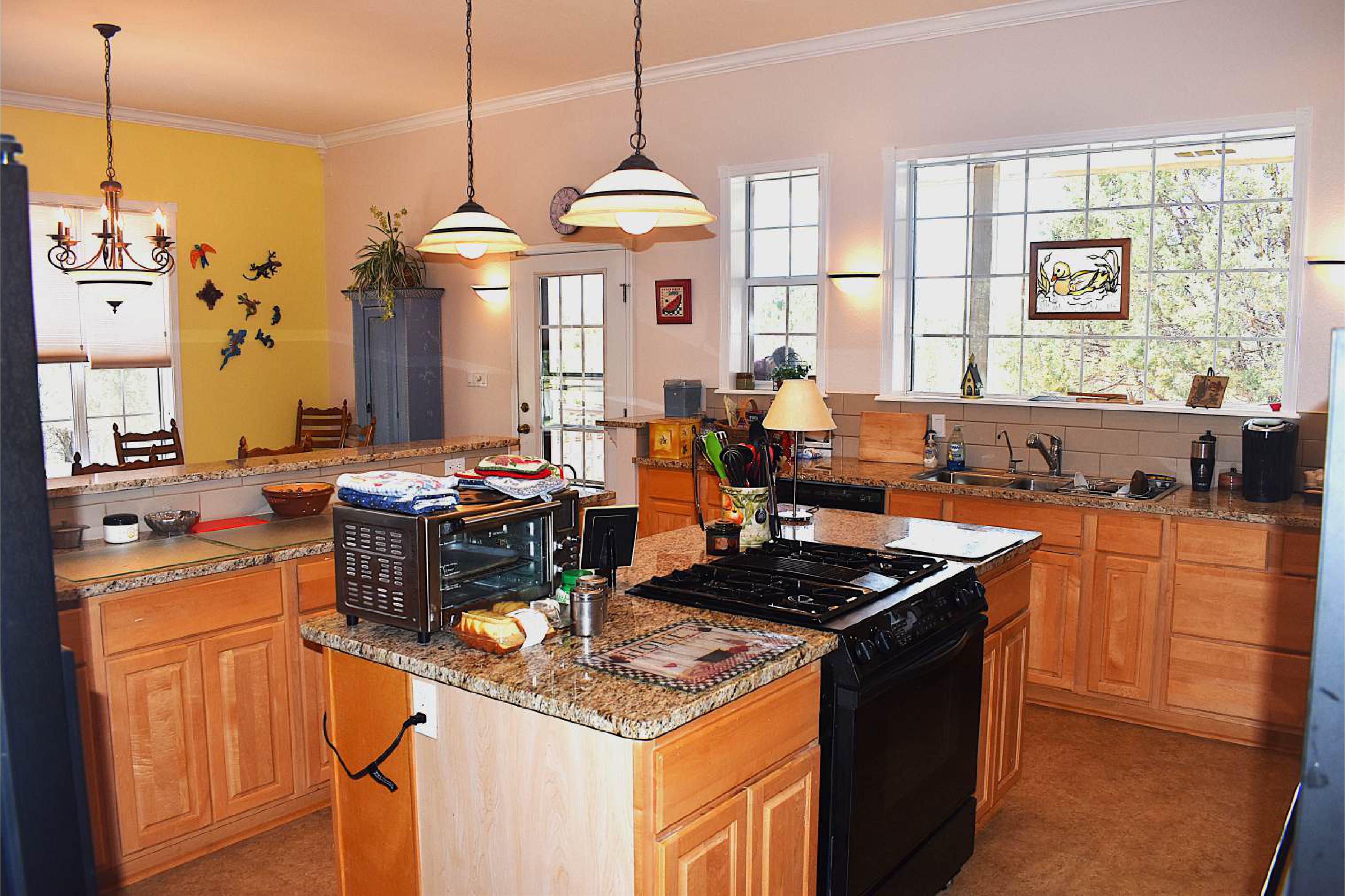 Alto, New Mexico, 88312, United States, 3 Bedrooms Bedrooms, ,3 BathroomsBathrooms,Residential,For Sale,1982199