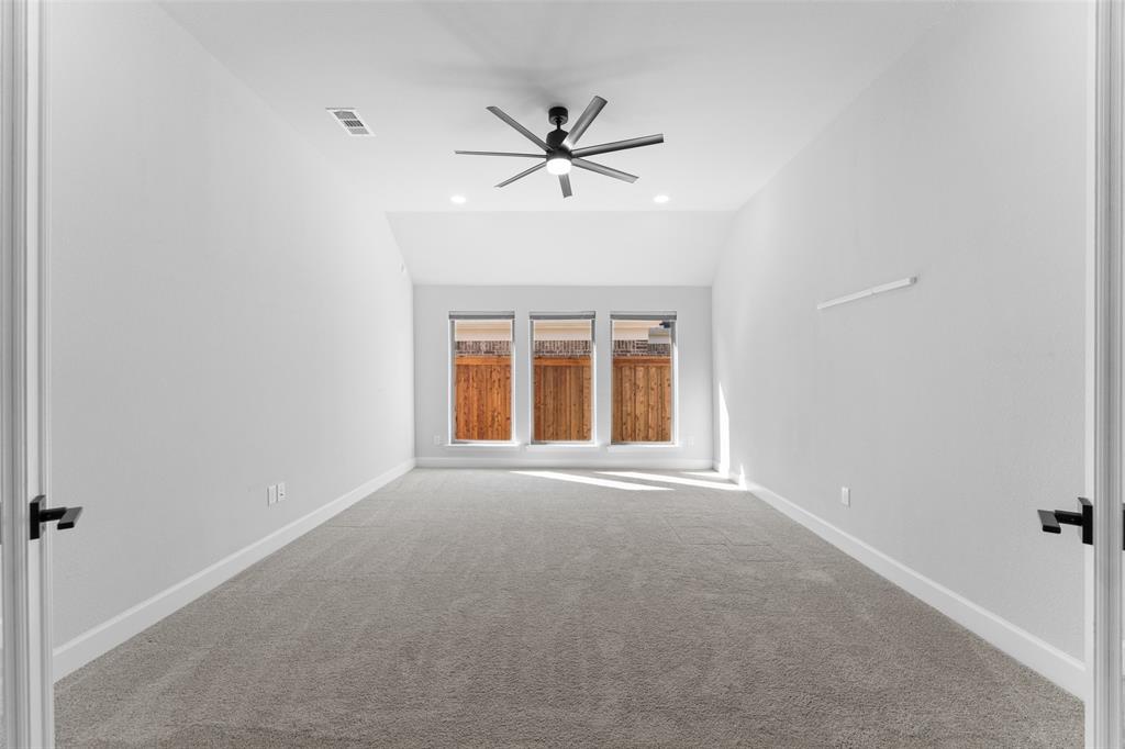 Midlothian, Texas, 76065, United States, 4 Bedrooms Bedrooms, ,5 BathroomsBathrooms,Residential,For Sale,2048085