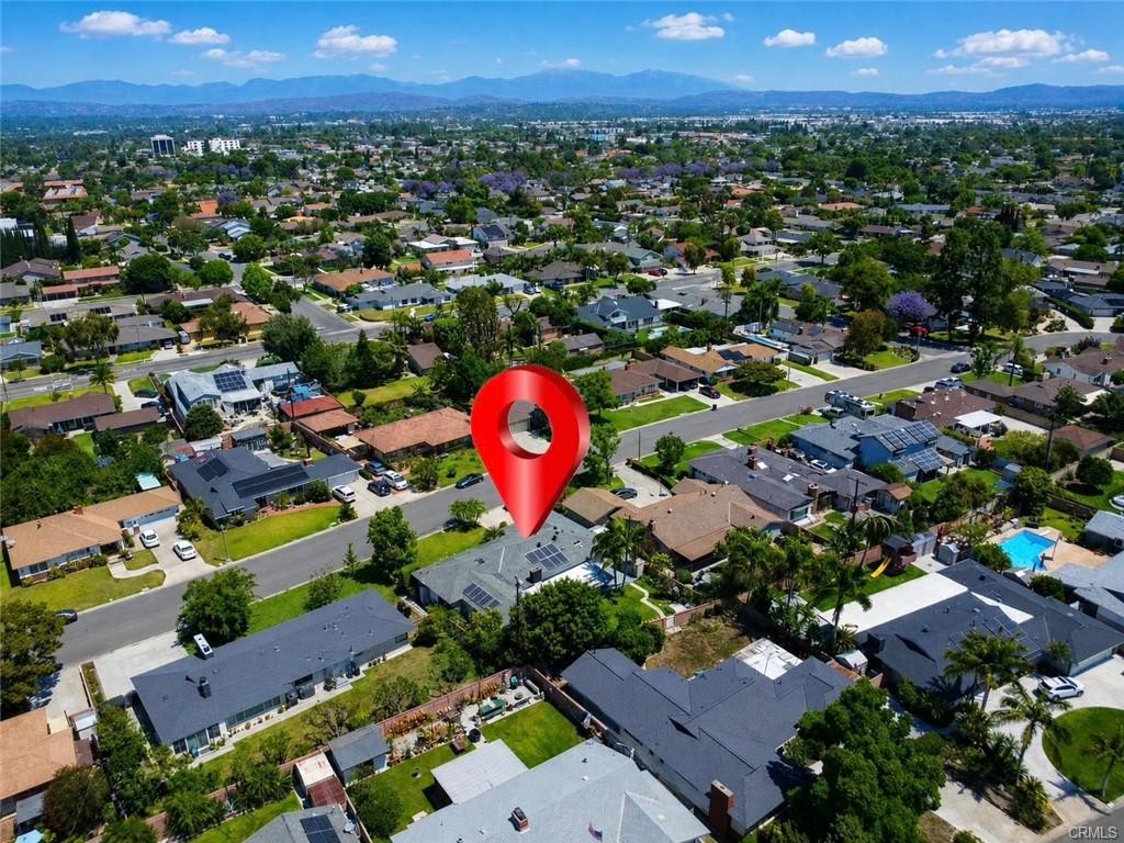 Anaheim, California, 92801, United States, 4 Bedrooms Bedrooms, ,Residential,For Sale,2049399