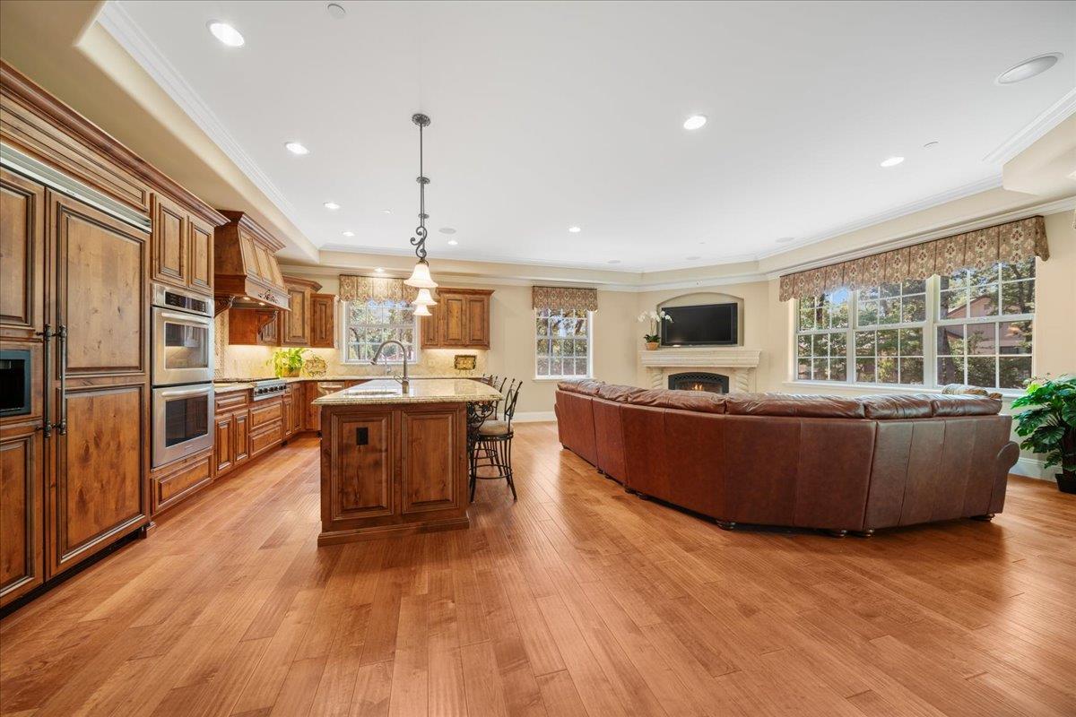 Auburn, California, 95602, United States, 4 Bedrooms Bedrooms, ,4 BathroomsBathrooms,Residential,For Sale,1974114