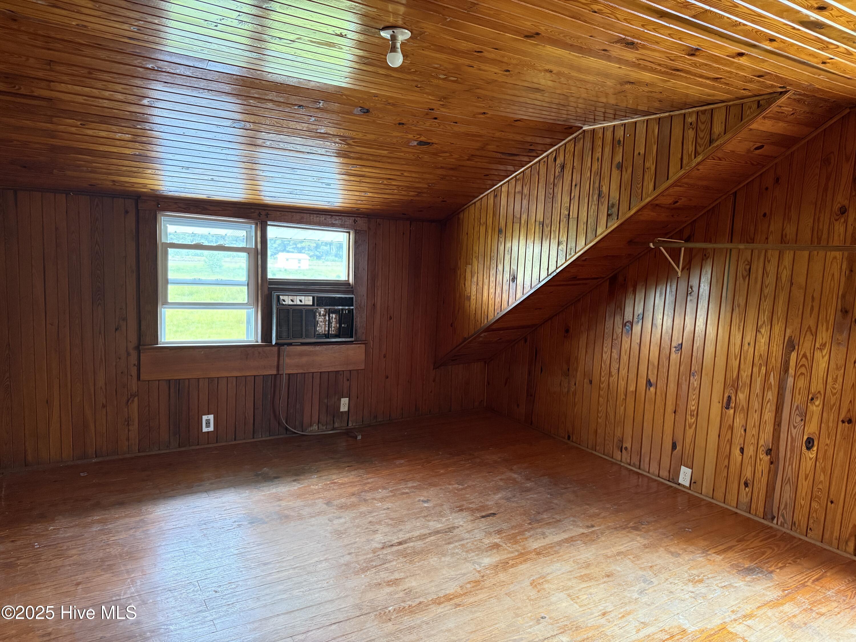 Harrells, North Carolina, 28444, United States, 4 Bedrooms Bedrooms, ,5 BathroomsBathrooms,Residential,For Sale,1955084