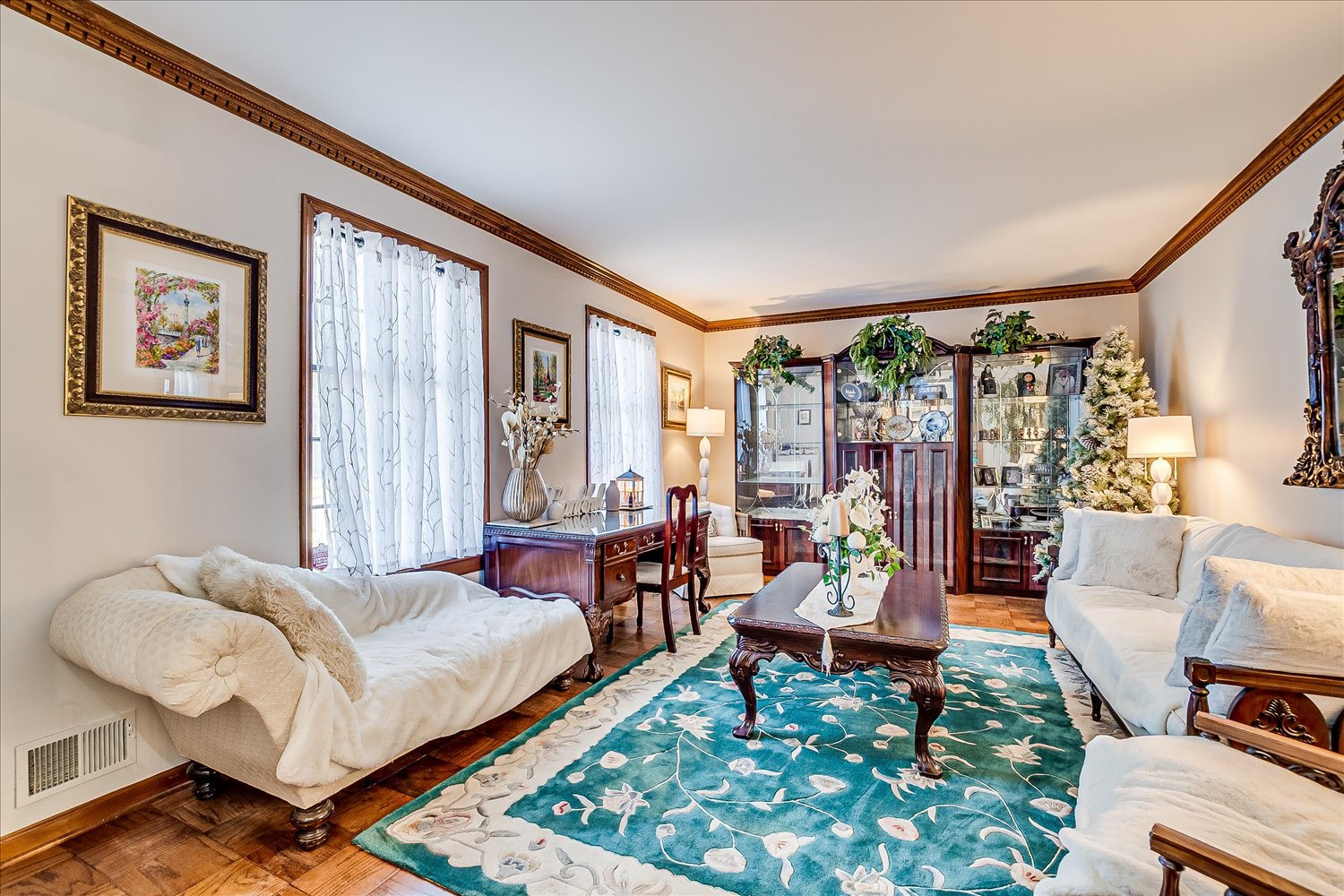 Eatontown, New Jersey, 07724, United States, 9 Bedrooms Bedrooms, ,4 BathroomsBathrooms,Residential,For Sale,1910757