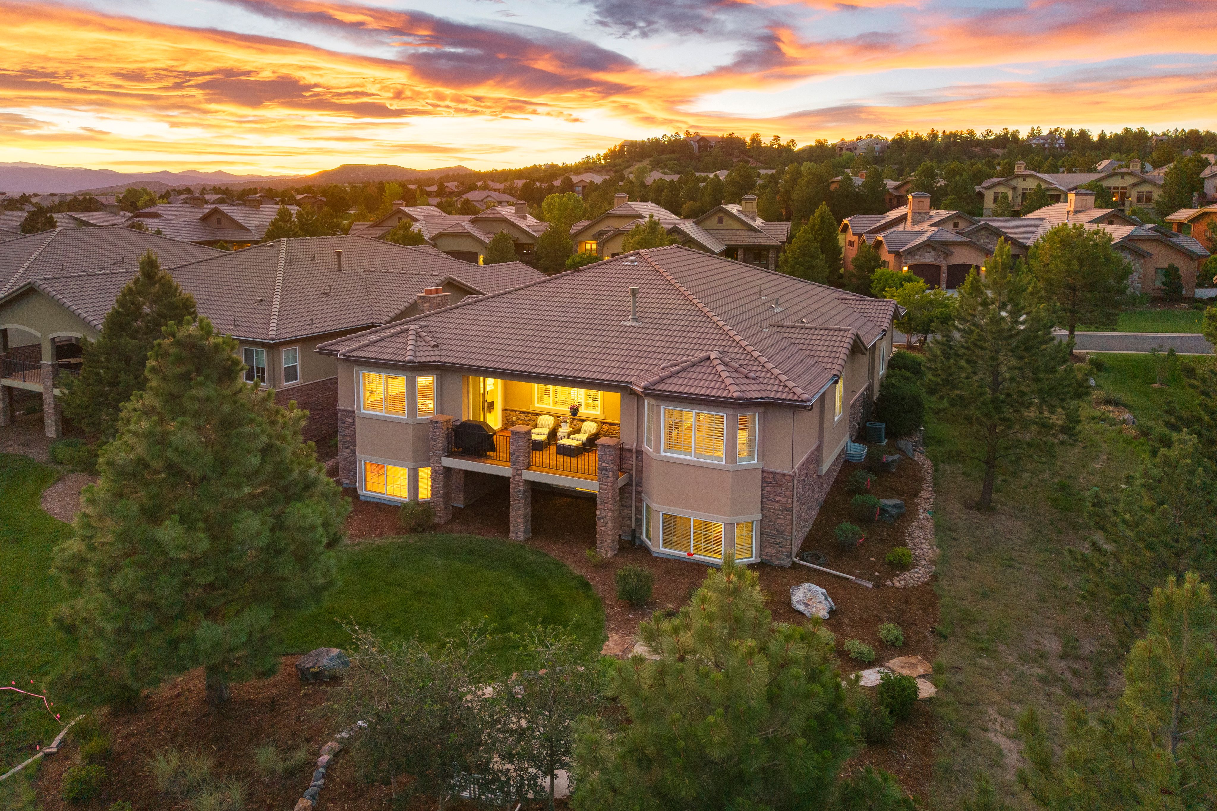  Graciously appointed and impeccably maintained, this patio home - 物件實景