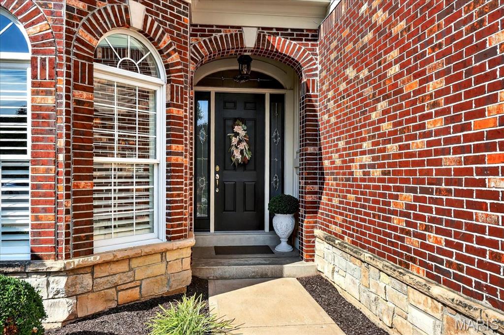 Ballwin, Missouri, 63011, United States, 2 Bedrooms Bedrooms, ,3 BathroomsBathrooms,Residential,For Sale,1947481