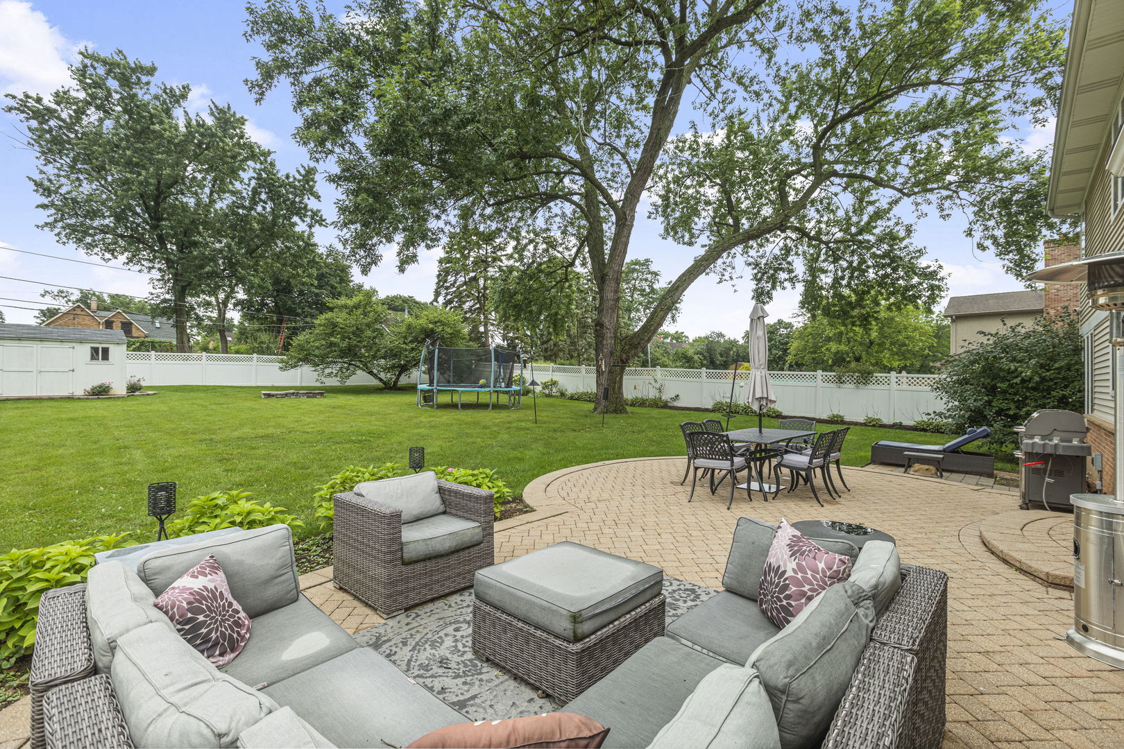 Prospect Heights, Illinois, 60070, United States, 4 Bedrooms Bedrooms, ,4 BathroomsBathrooms,Residential,For Sale,1940157