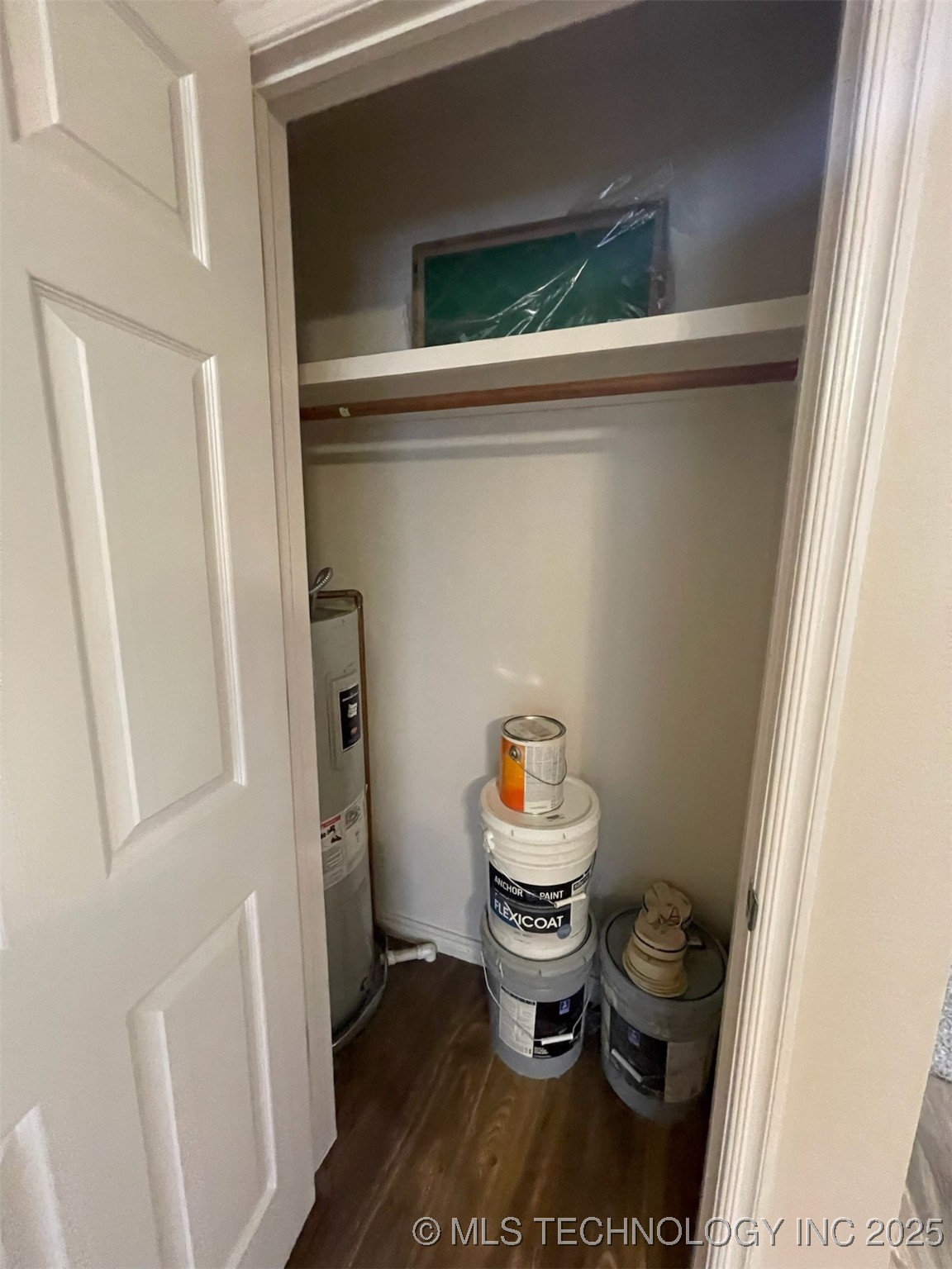 Tahlequah, Oklahoma, 74464, United States, 6 Bedrooms Bedrooms, ,8 BathroomsBathrooms,Residential,For Sale,1932775