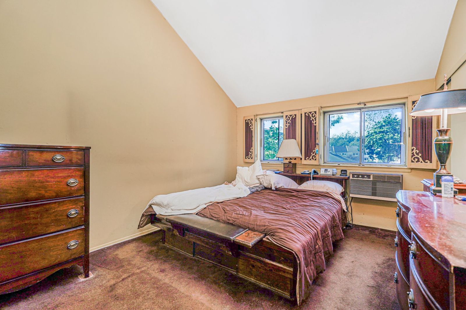 Staten Island, New York, 10312, United States, 4 Bedrooms Bedrooms, ,3 BathroomsBathrooms,Residential,For Sale,1980326