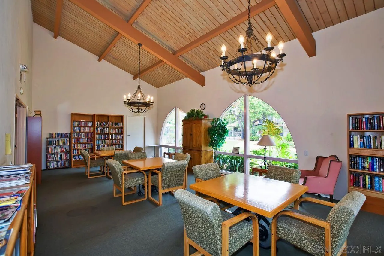 San Diego, California, 92110, United States, 4 Bedrooms Bedrooms, ,3 BathroomsBathrooms,Residential,For Sale,1940951