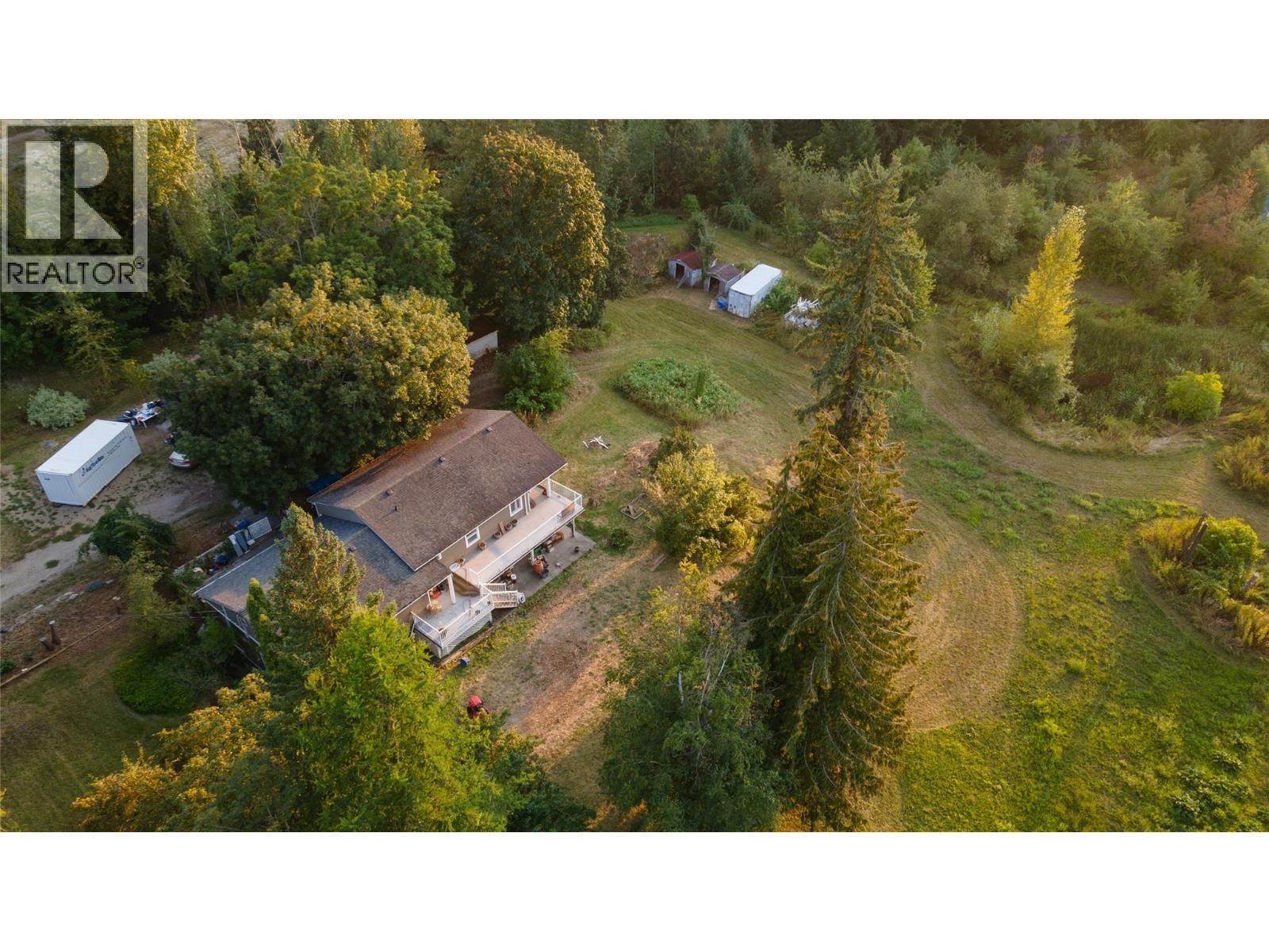 SALMON ARM, British Columbia, V1E 1J3, CA, 4 Bedrooms Bedrooms, ,2 BathroomsBathrooms,Residential,For Sale,1950734