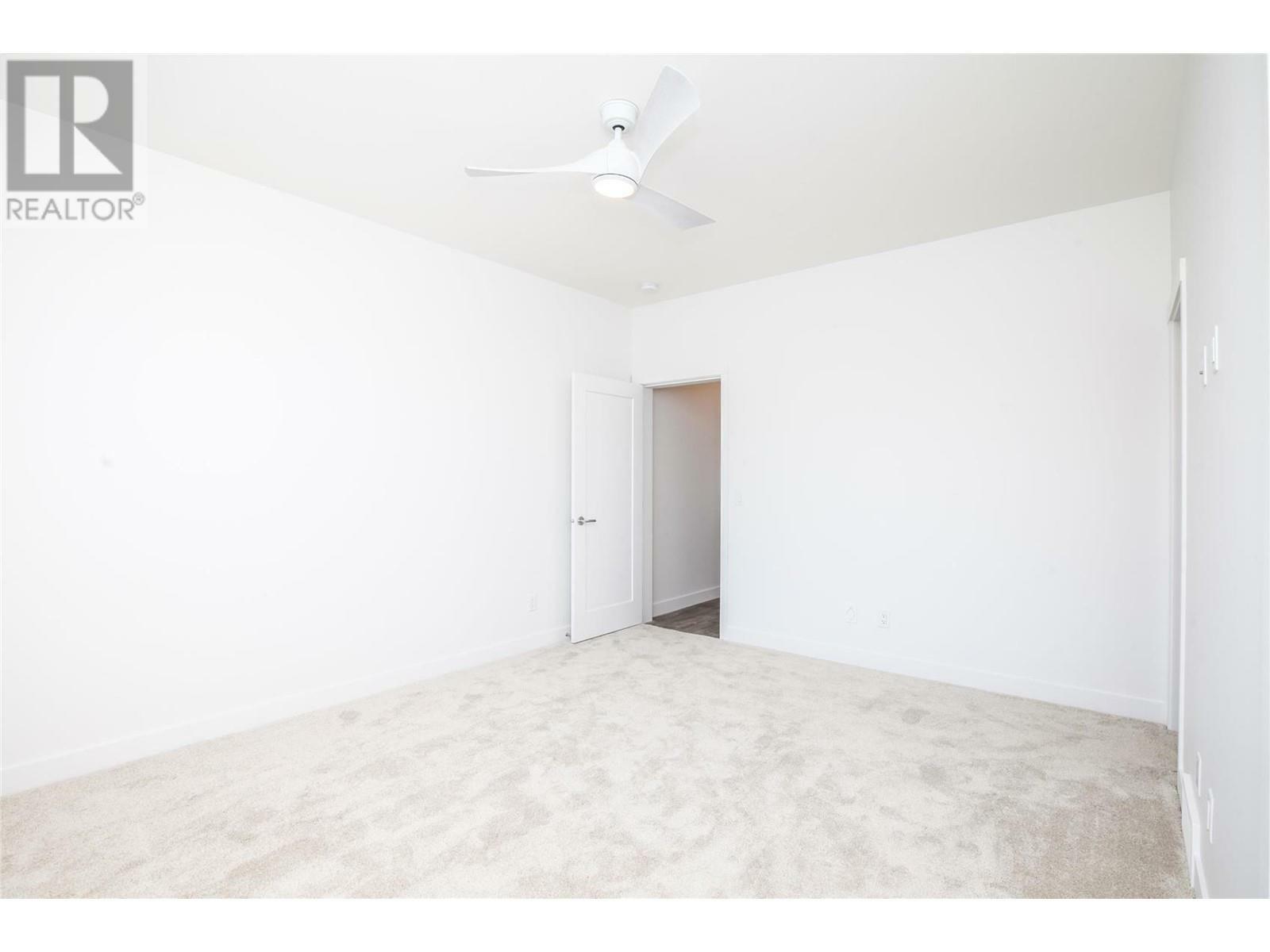 KELOWNA, British Columbia, V1Y 9T1, CA, 3 Bedrooms Bedrooms, ,3 BathroomsBathrooms,Residential,For Sale,1960359