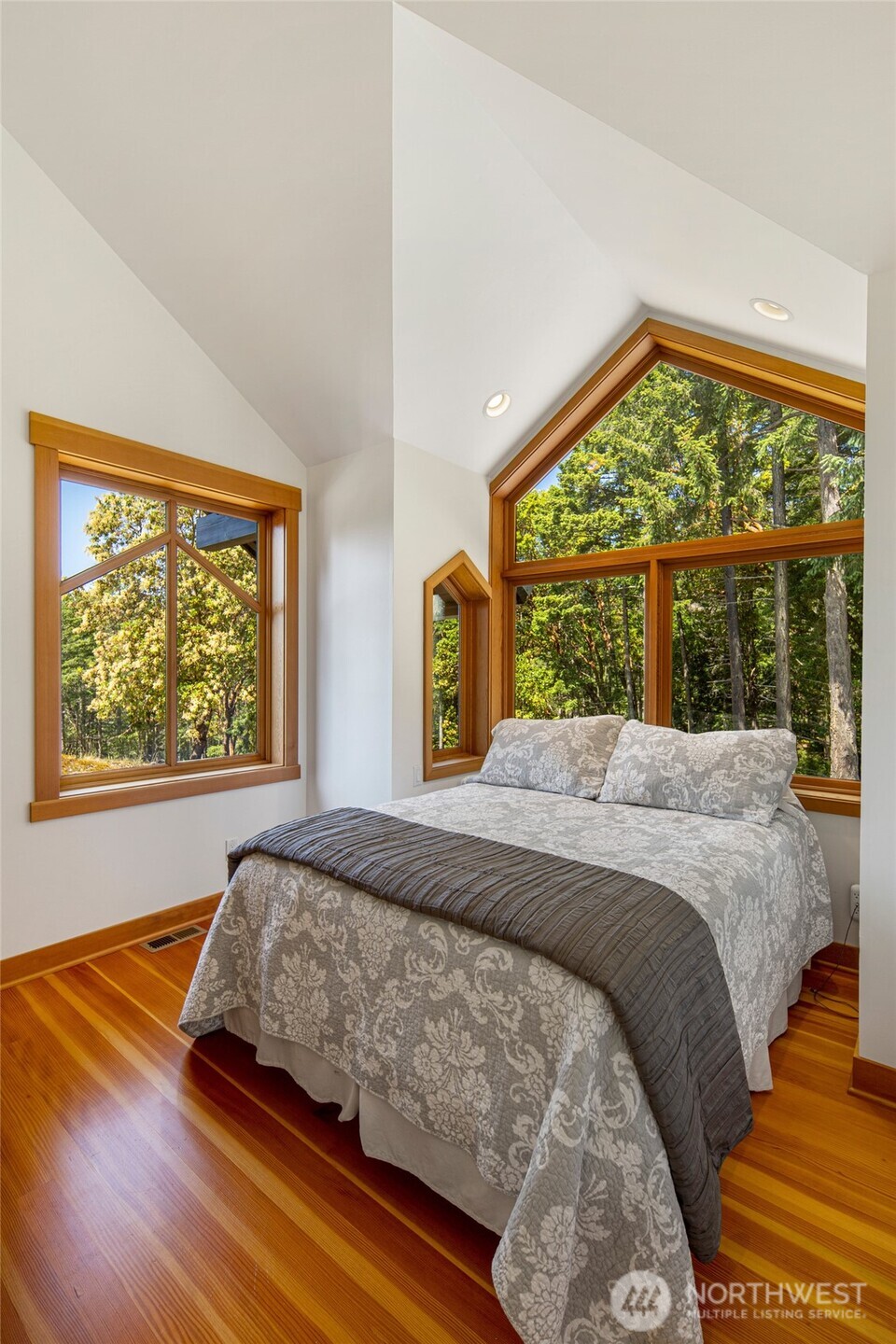 Friday Harbor, Washington, 98250, United States, 2 Bedrooms Bedrooms, ,2 BathroomsBathrooms,Residential,For Sale,1850093