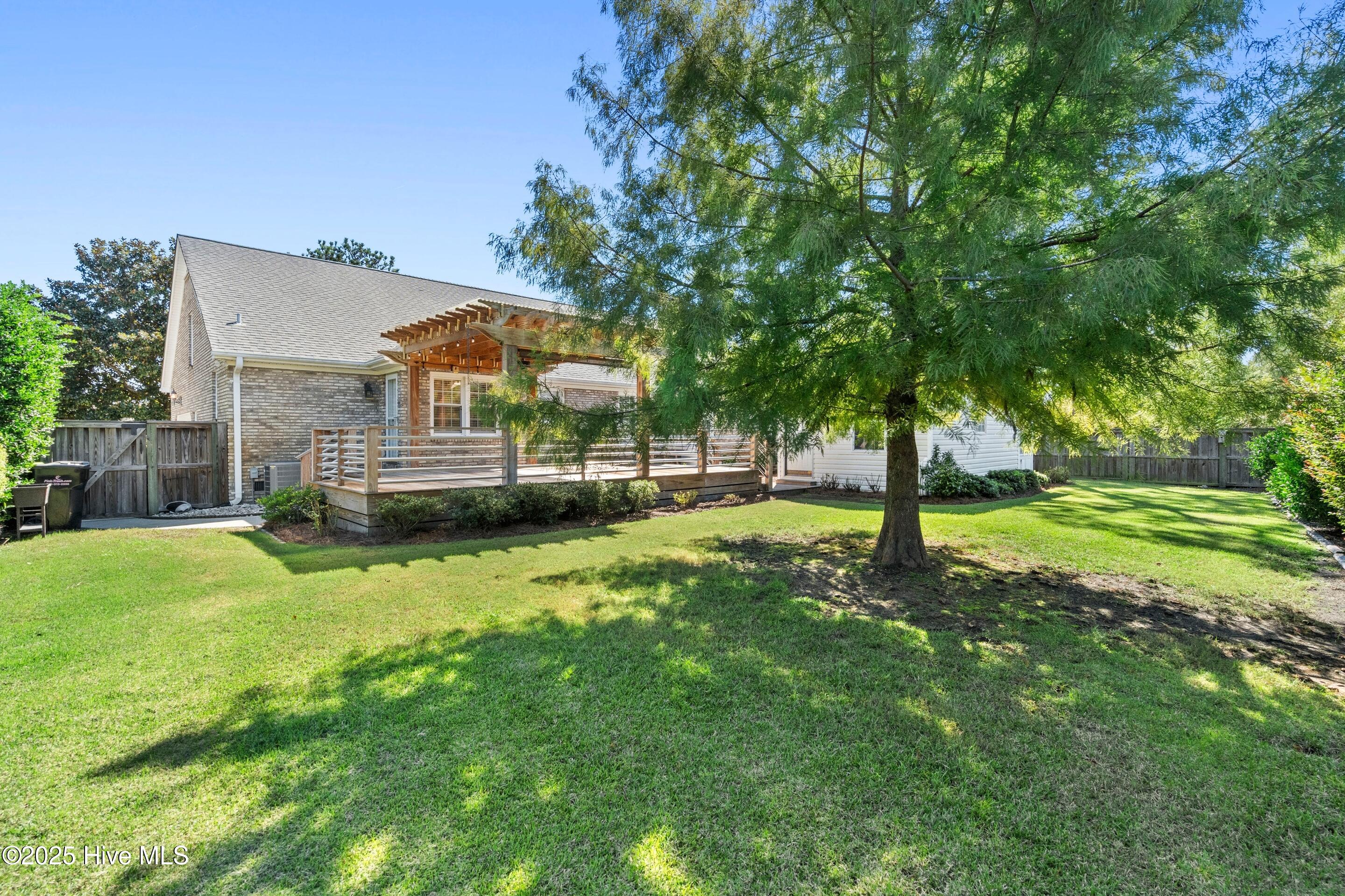 Wilmington, North Carolina, 28409, United States, 4 Bedrooms Bedrooms, ,3 BathroomsBathrooms,Residential,For Sale,1967637